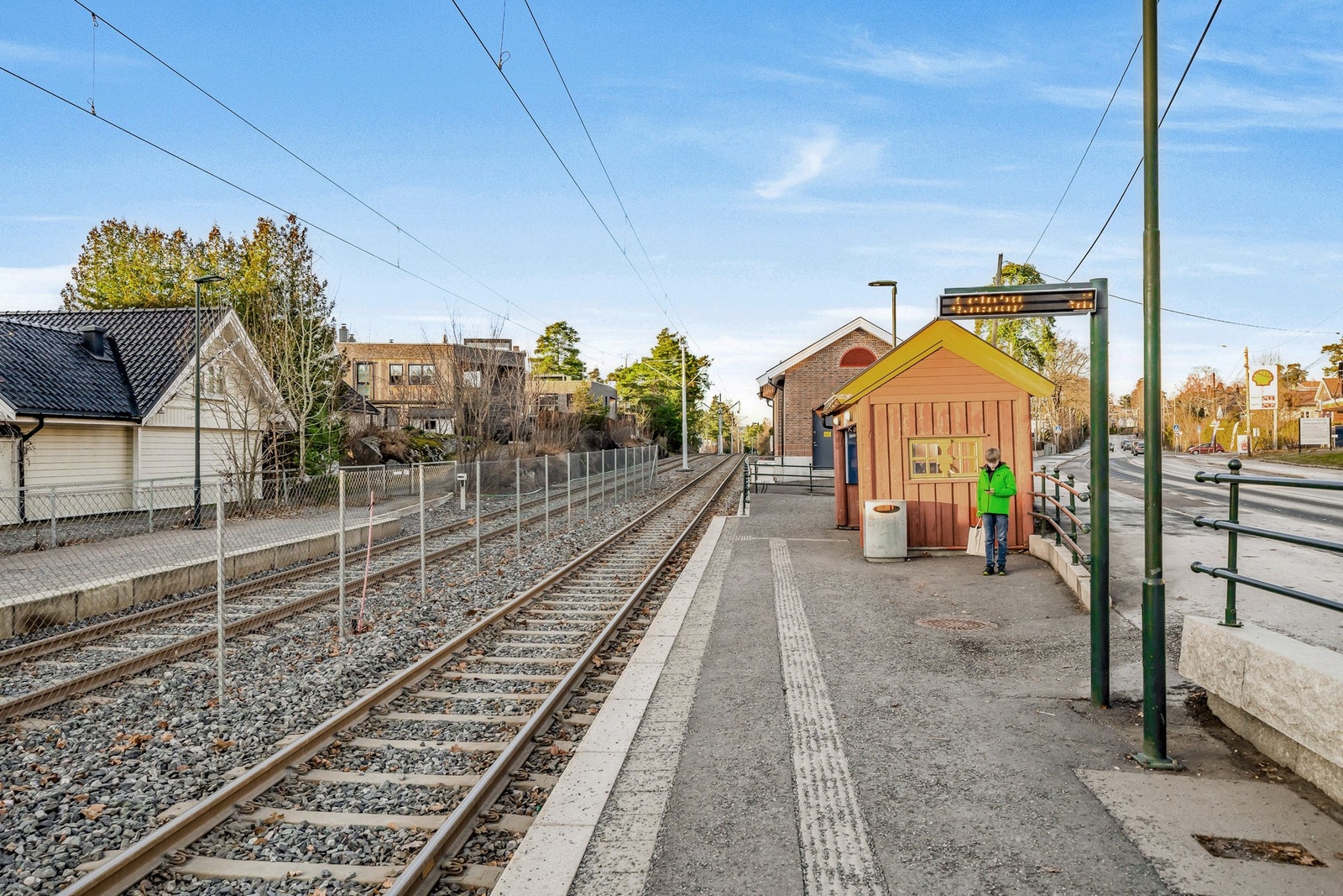 Kastellet trikkeholdeplass ligger ca. 4 minutter gange fra boligen | Trikken bruker 14 minutter til sentrum Galleribilde