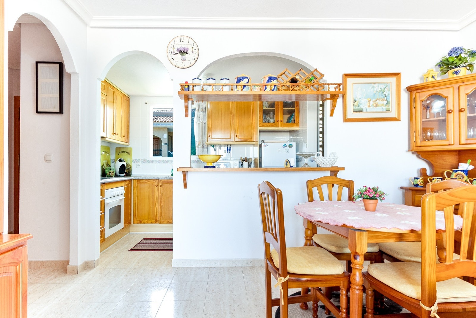 Spaniamegler1 har eget advokatkontor som sikrer kjøpsprosessen Galleribilde