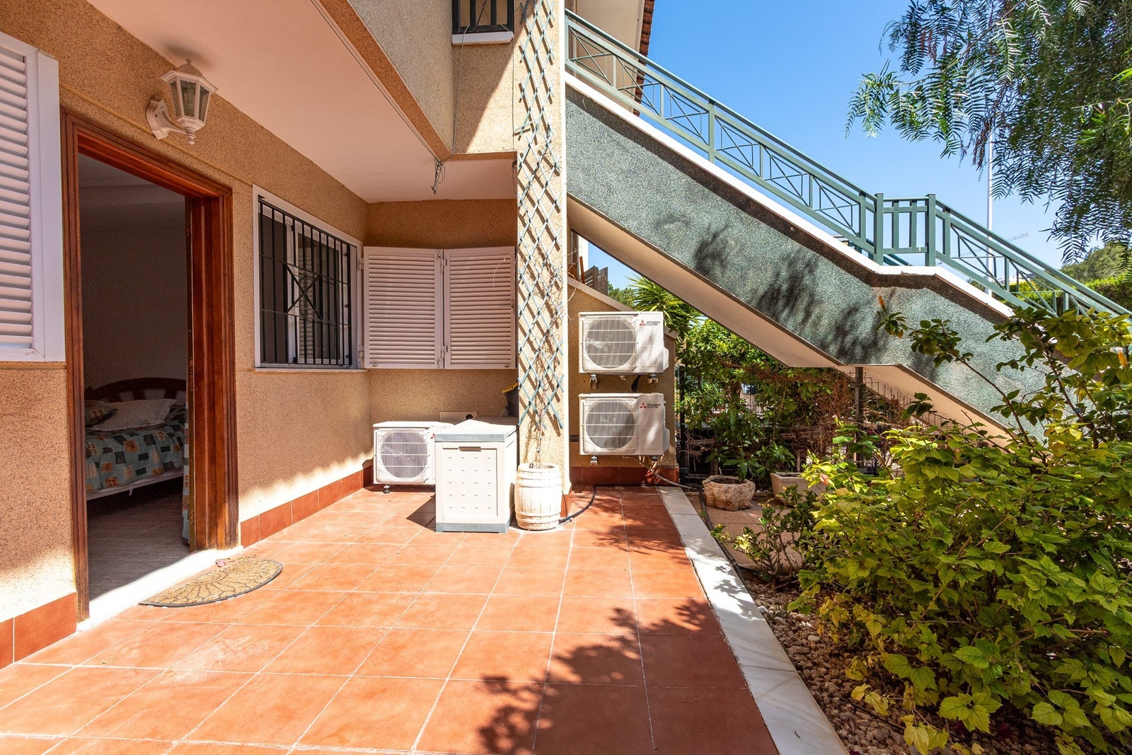 Spaniamegler1 har eget advokatkontor som sikrer kjøpsprosessen Galleribilde