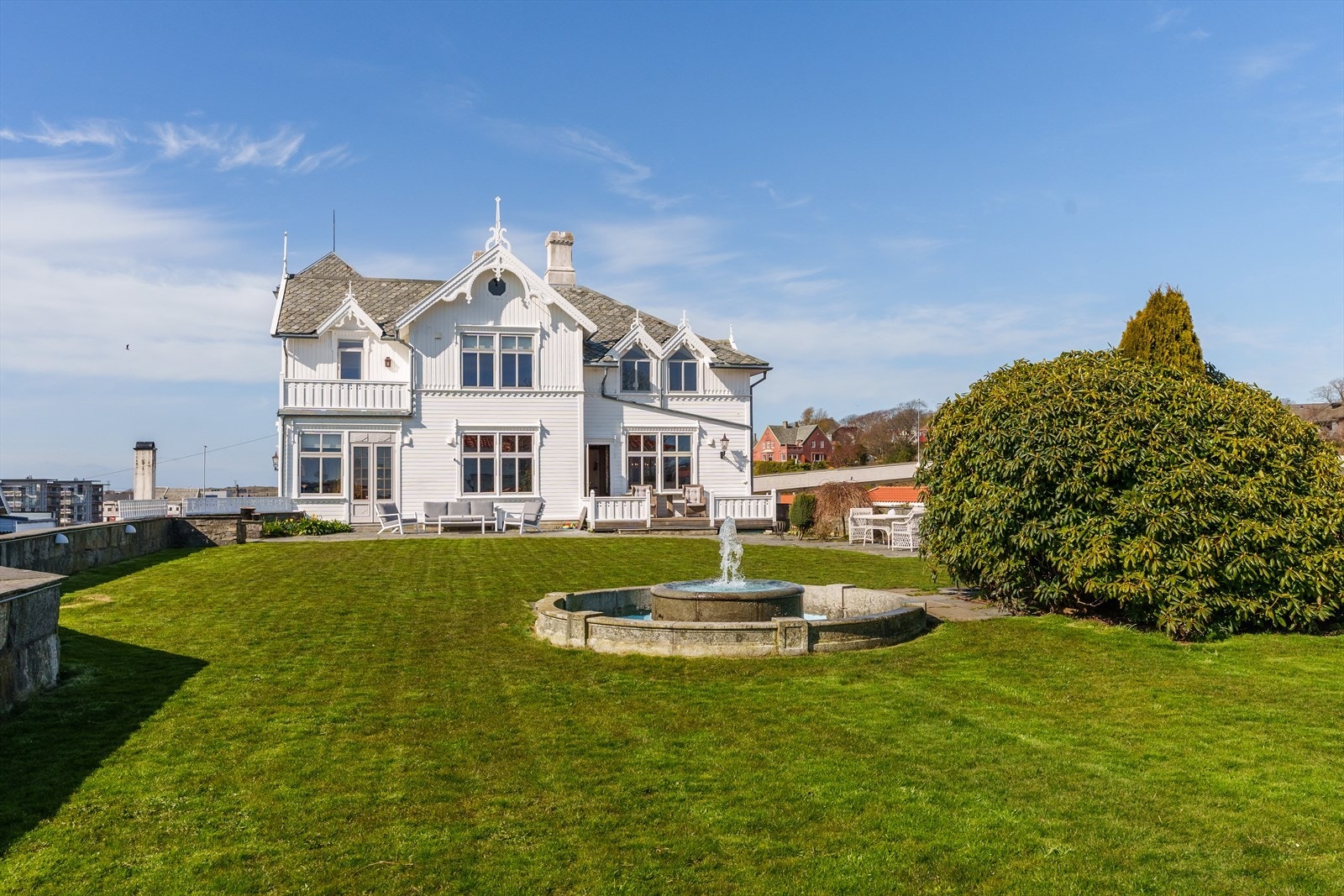 Hjertelig velkommen til visning på Losgata 29 - en av byens mest historiske eiendommer Galleribilde