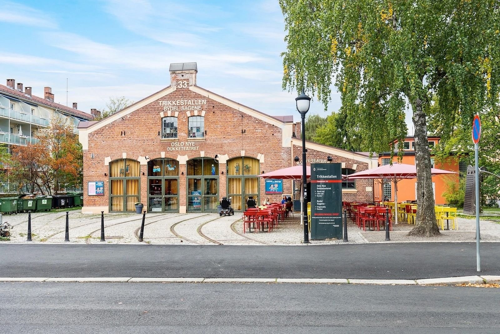 Trikkestallen Galleribilde