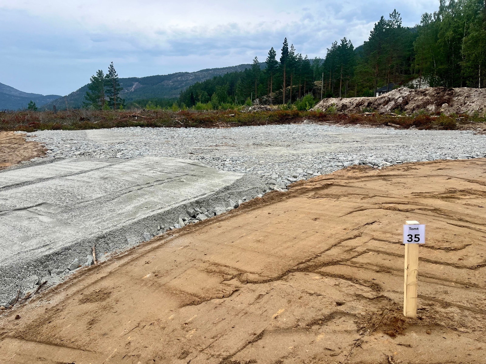 Bilde fra tomt 35 - ferdig opparbeidet og byggeklar Galleribilde