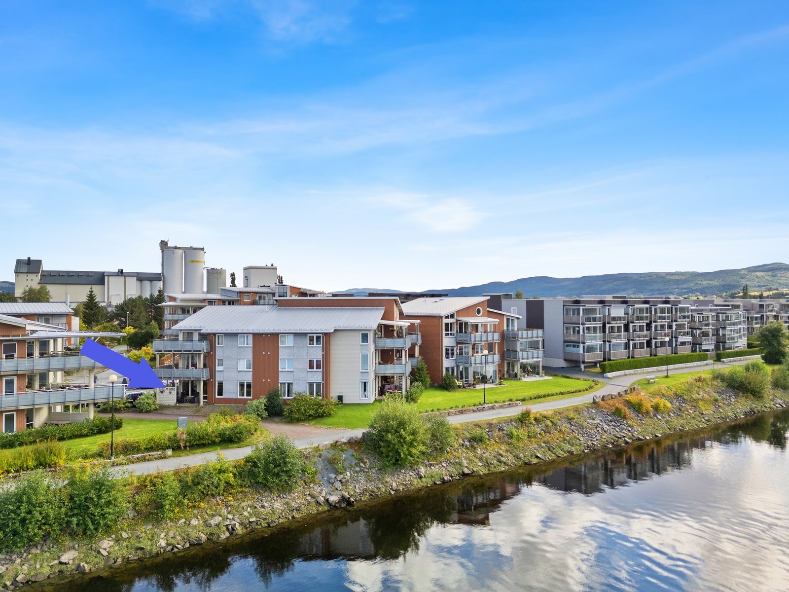 Velkommen til Fløytarvegen 7 C - presentert av Maren Bjørken v/EiendomsMegler 1. Galleribilde