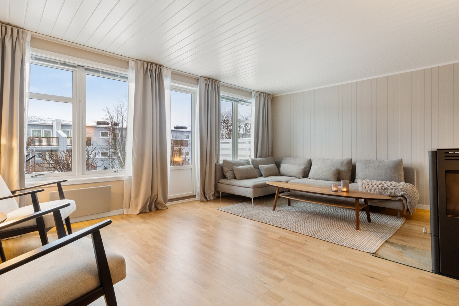 Boligen har en god planløsning som gjør det enkelt for nye eiere å sette sitt eget preg på inventar Galleribilde