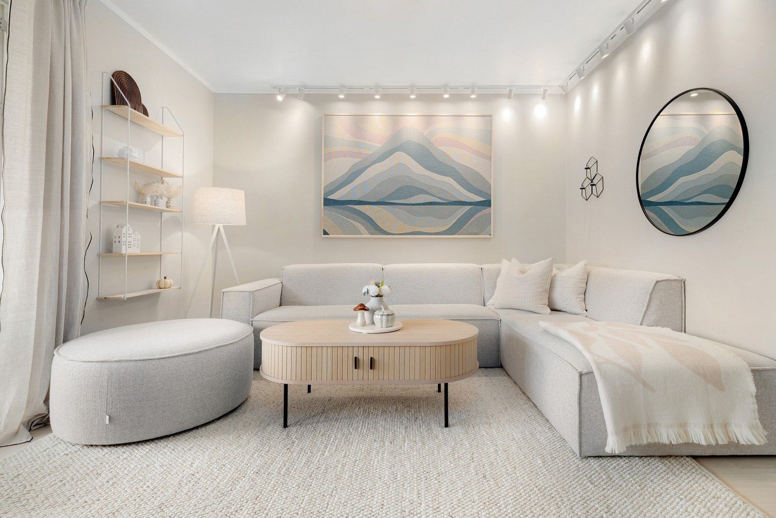 Stilfull stue med lune fargetoner. Galleribilde