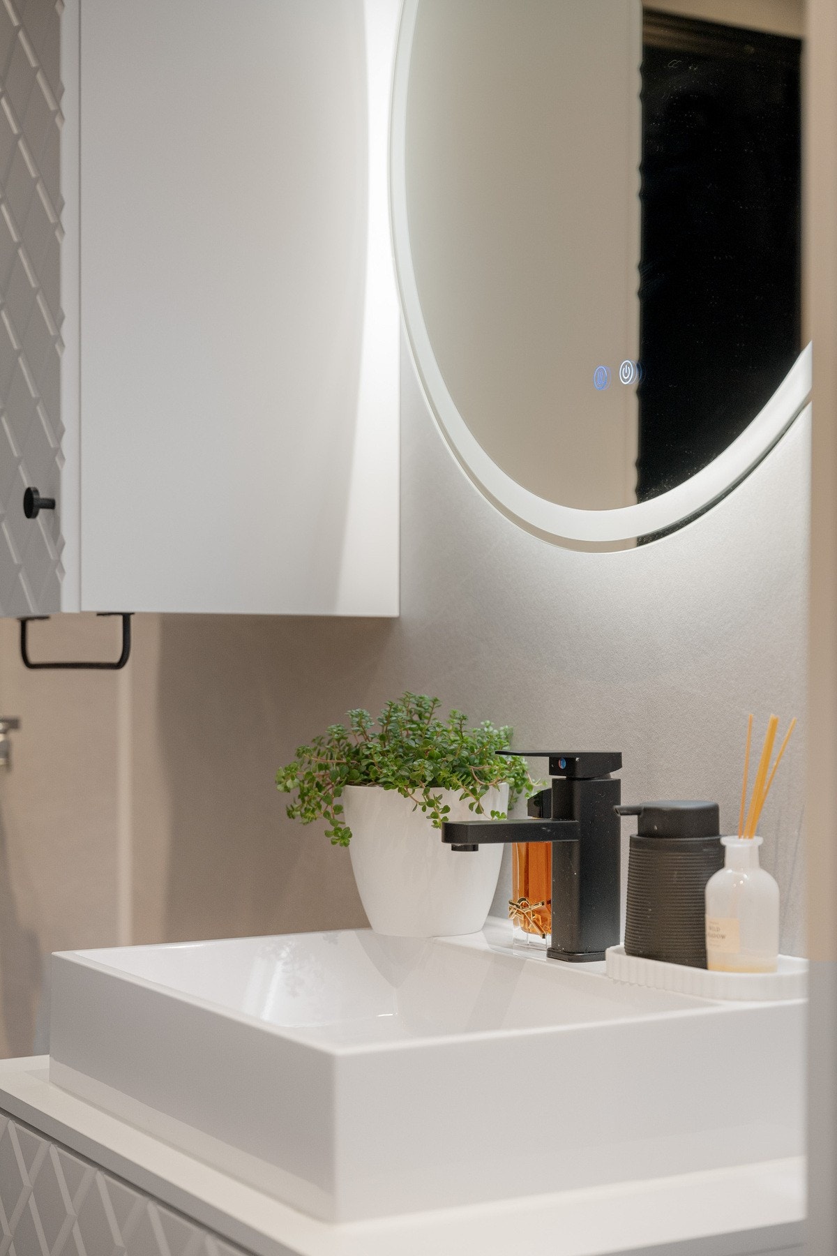 Detalj | Speil med både lys og antidugg. Galleribilde