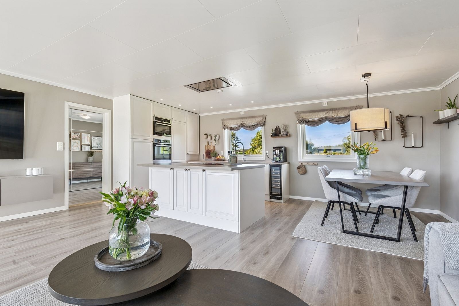 Sør-Herøyveien 77 en en smakfull og innholdsrik enebolig med alt på ett plan. Galleribilde