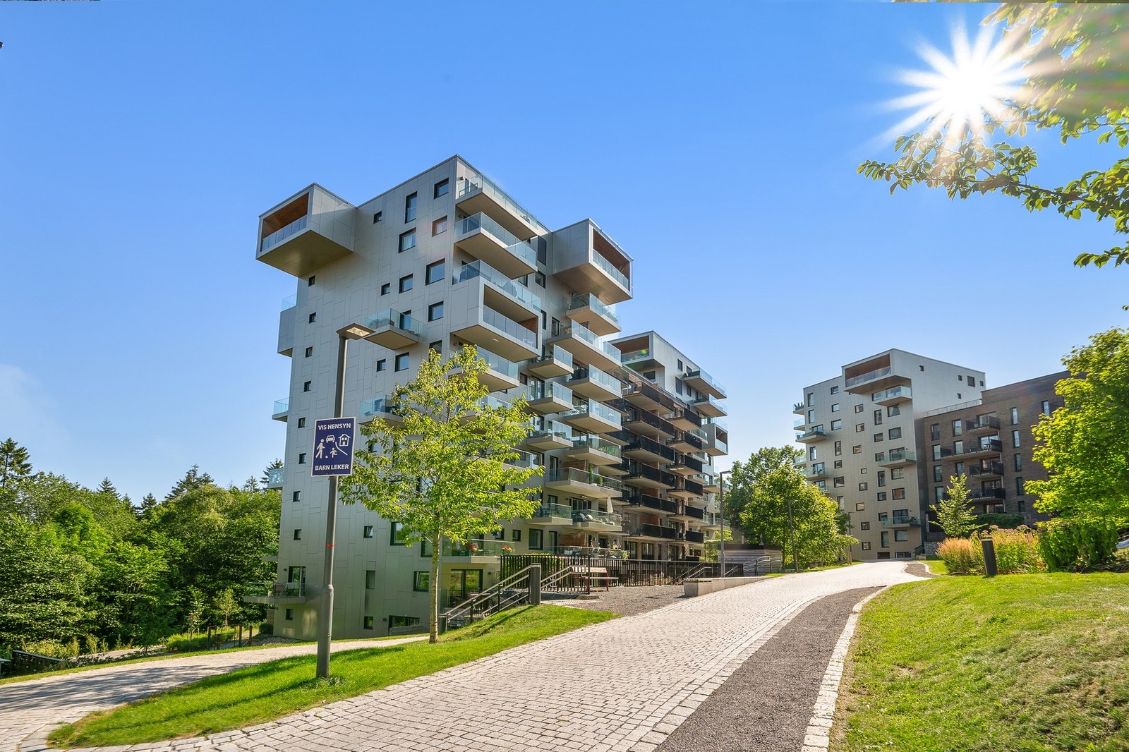 Her bor du i et populært område med kort vei til både marka og Røa sentrum. Galleribilde