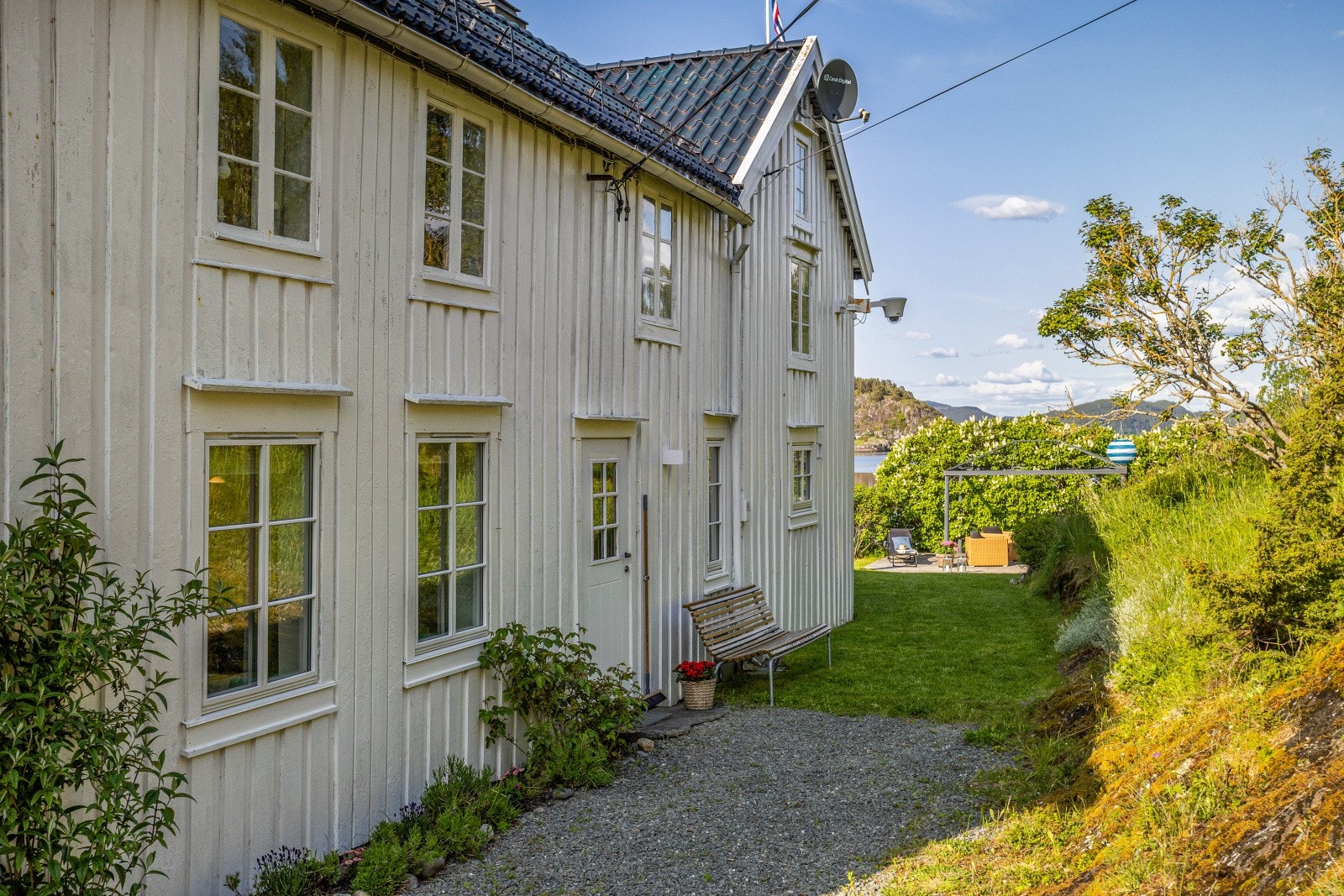 298830_red-219.jpg Galleribilde