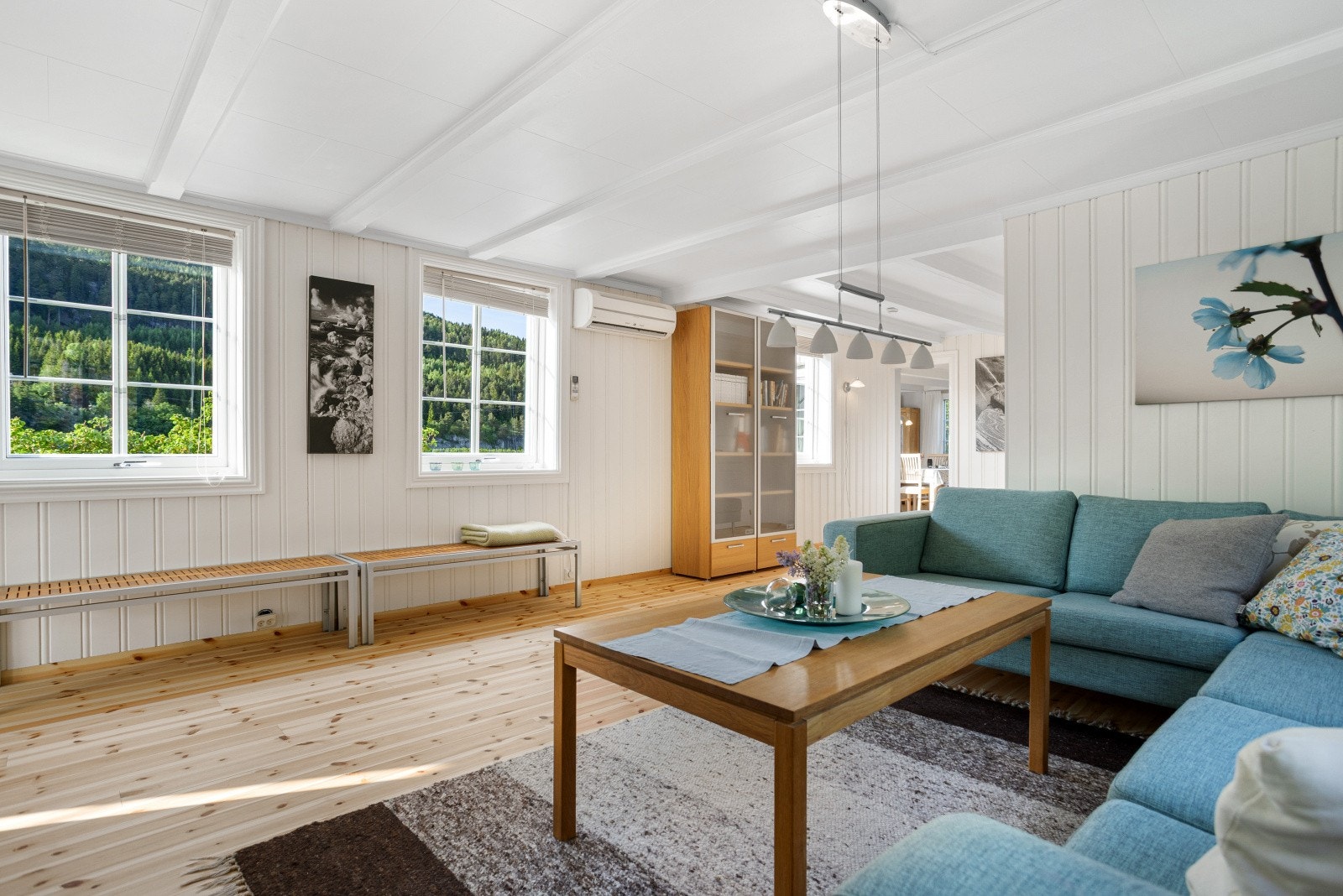 298830_red-277.jpg Galleribilde