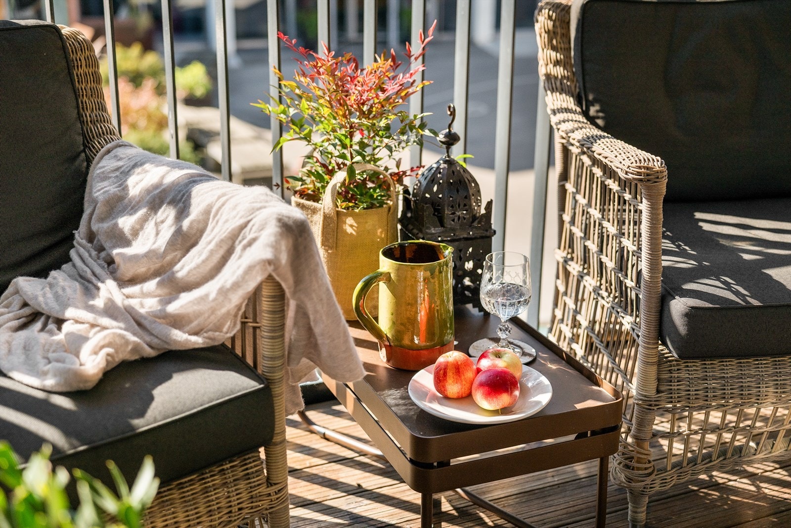 Her er det plass til stoler og et bord. Galleribilde