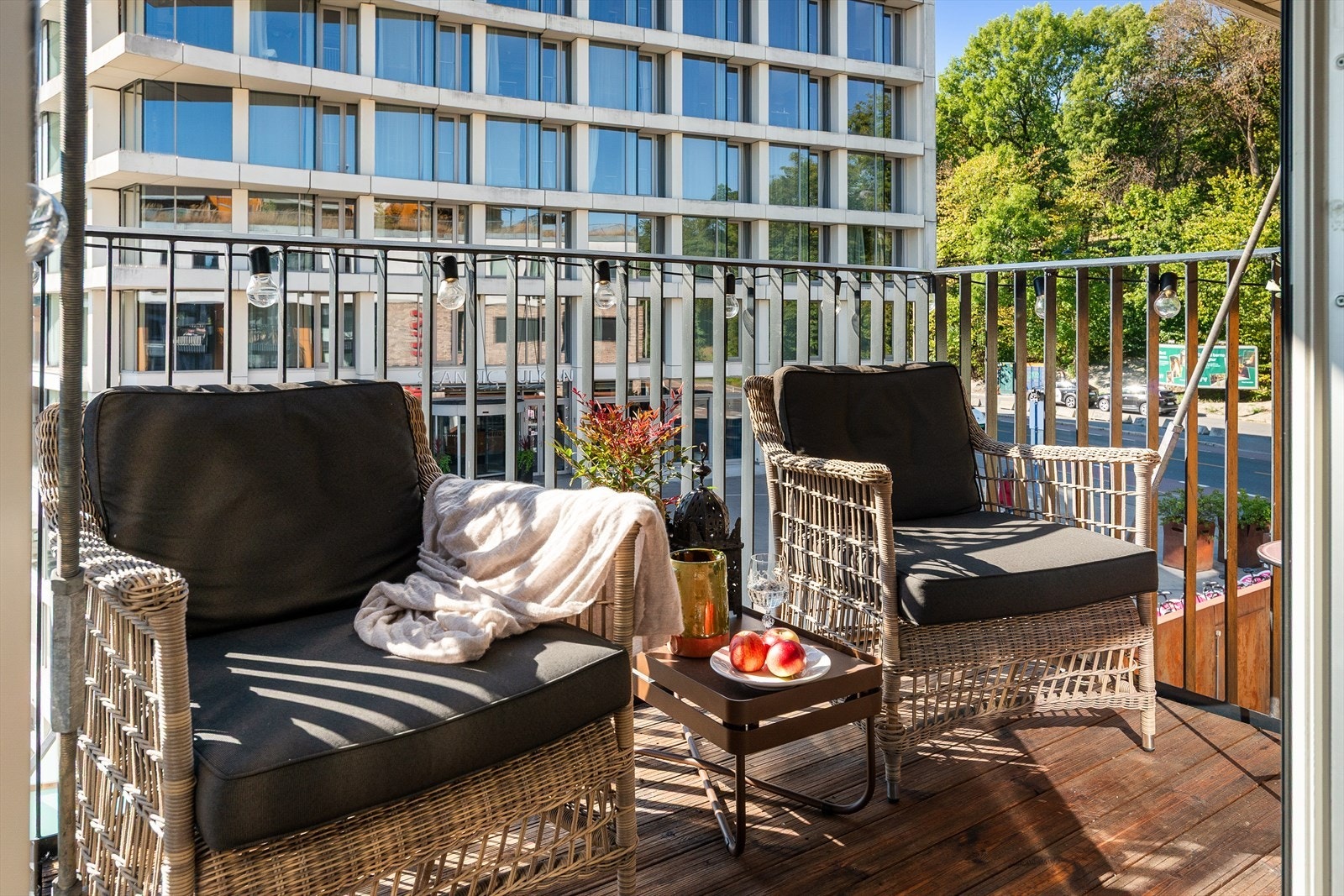 Meget hyggelig balkong på ca. 3,5 kvm. Galleribilde