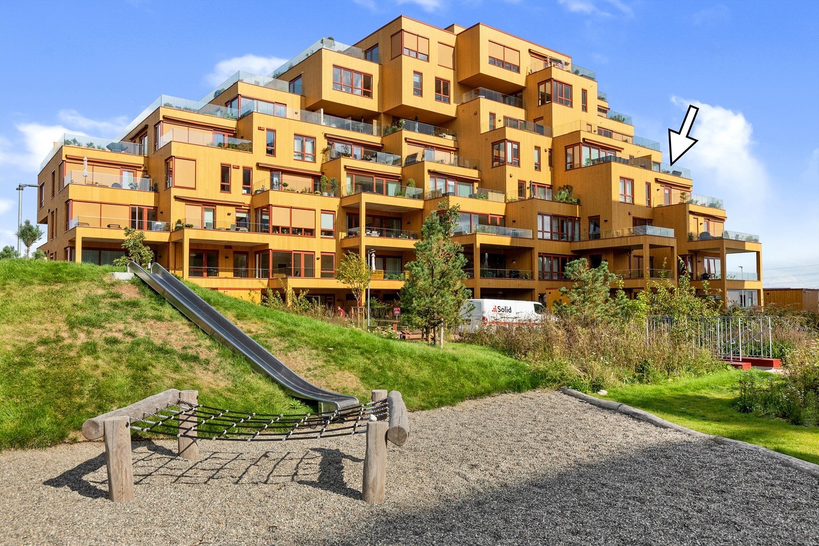 Fasade. Leiligheten er markert med pil. Galleribilde