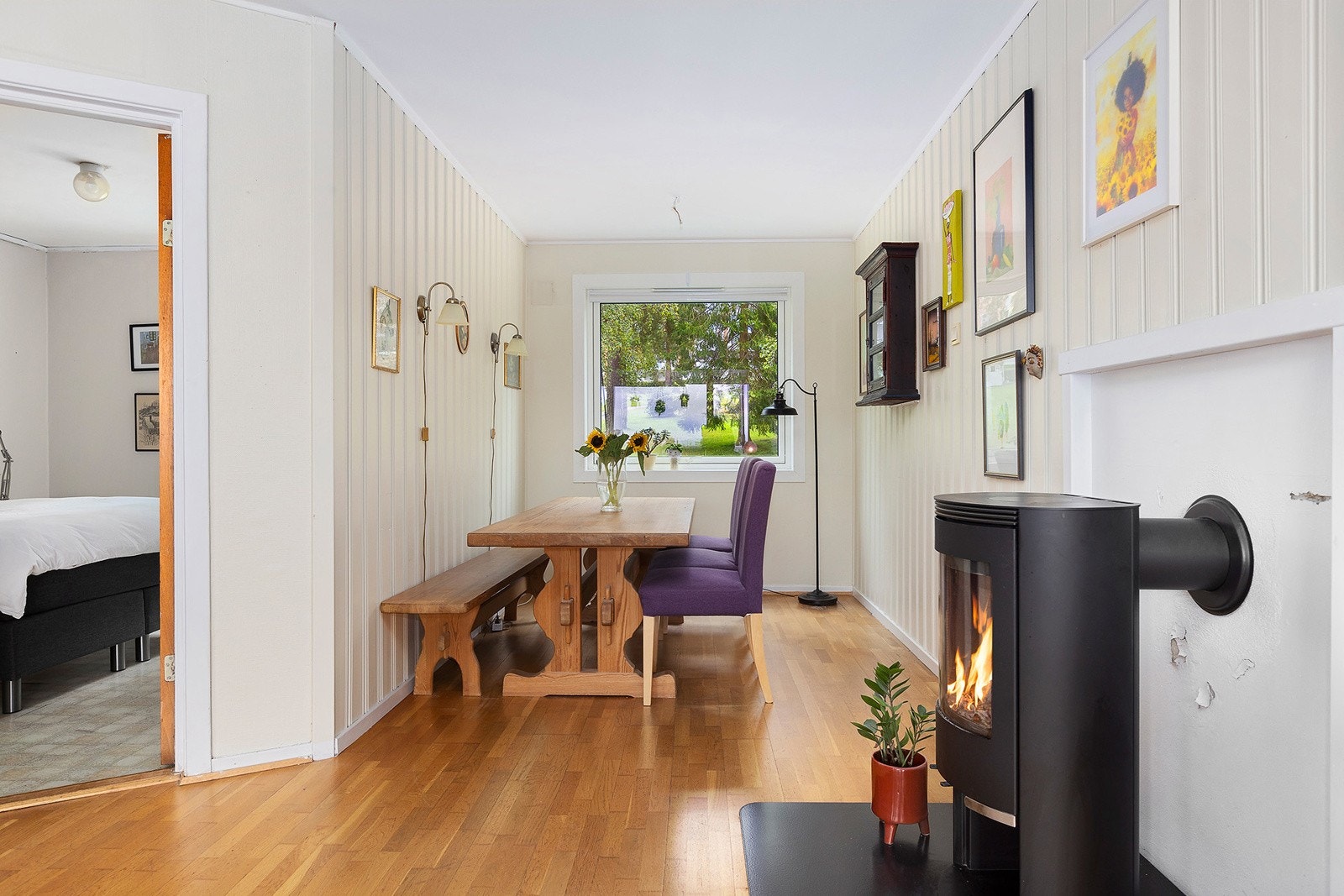 Plass til en hyggelig spisegruppe. Galleribilde