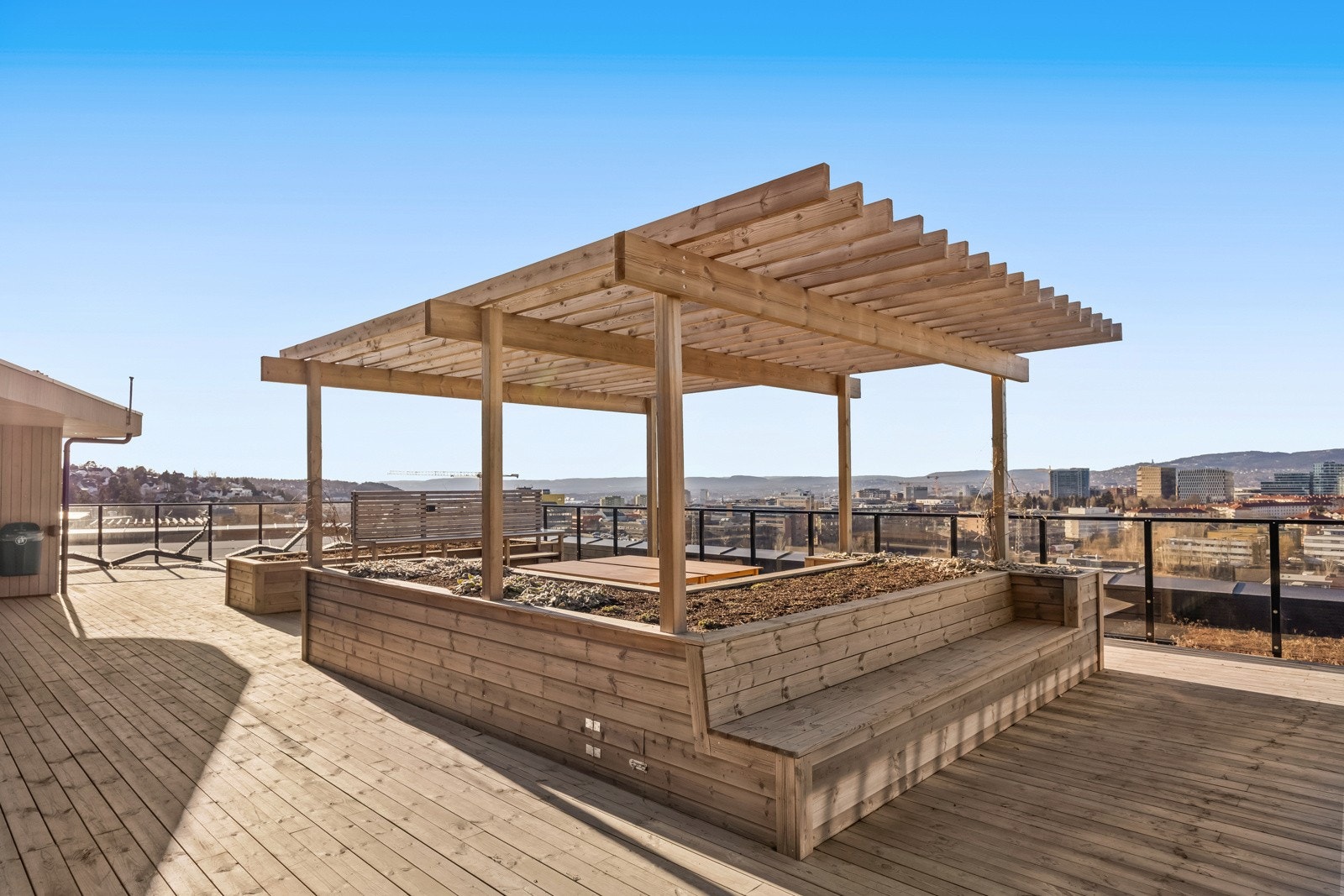 Videre i C blokken, finner du Oasen hvor du kan dyrke planter, eller drive med kunst, kultur og musikk. Galleribilde