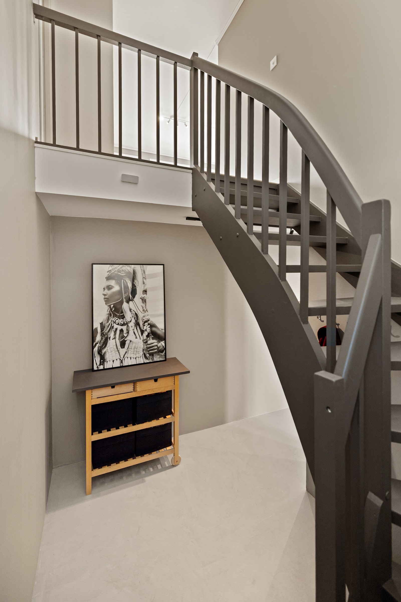 Trapp opp mot 2. etasje. Galleribilde