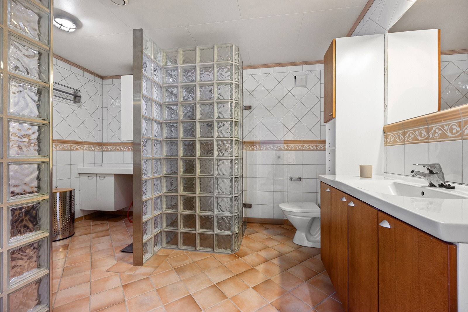 Stort baderom. Galleribilde