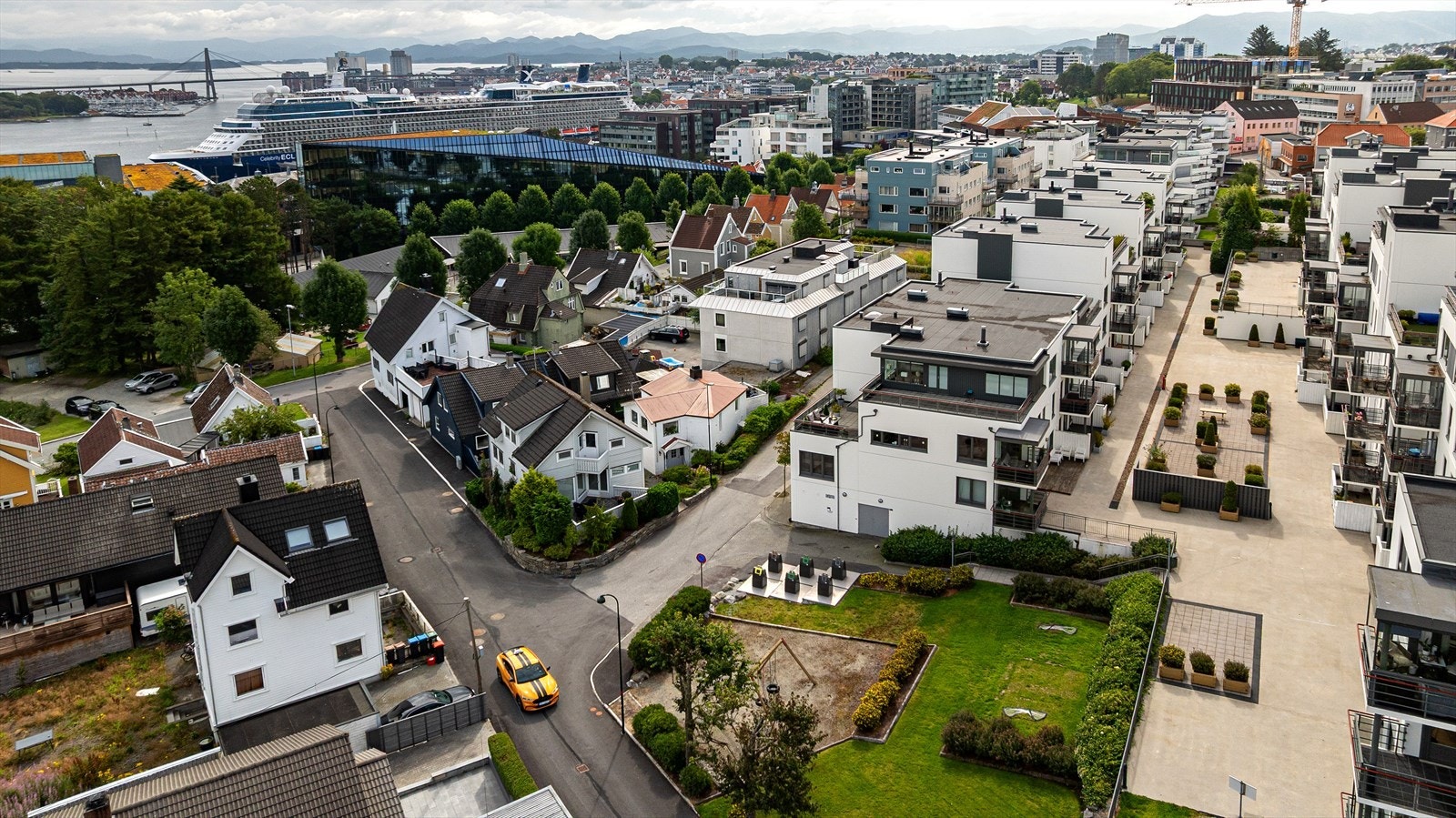 For den turglade finnes det også flere flotte nærturer, blant annet til Byhaugen, hvor du finner utsiktspunkt, turveier, gapahuker og en frisbeegolfbane. Galleribilde
