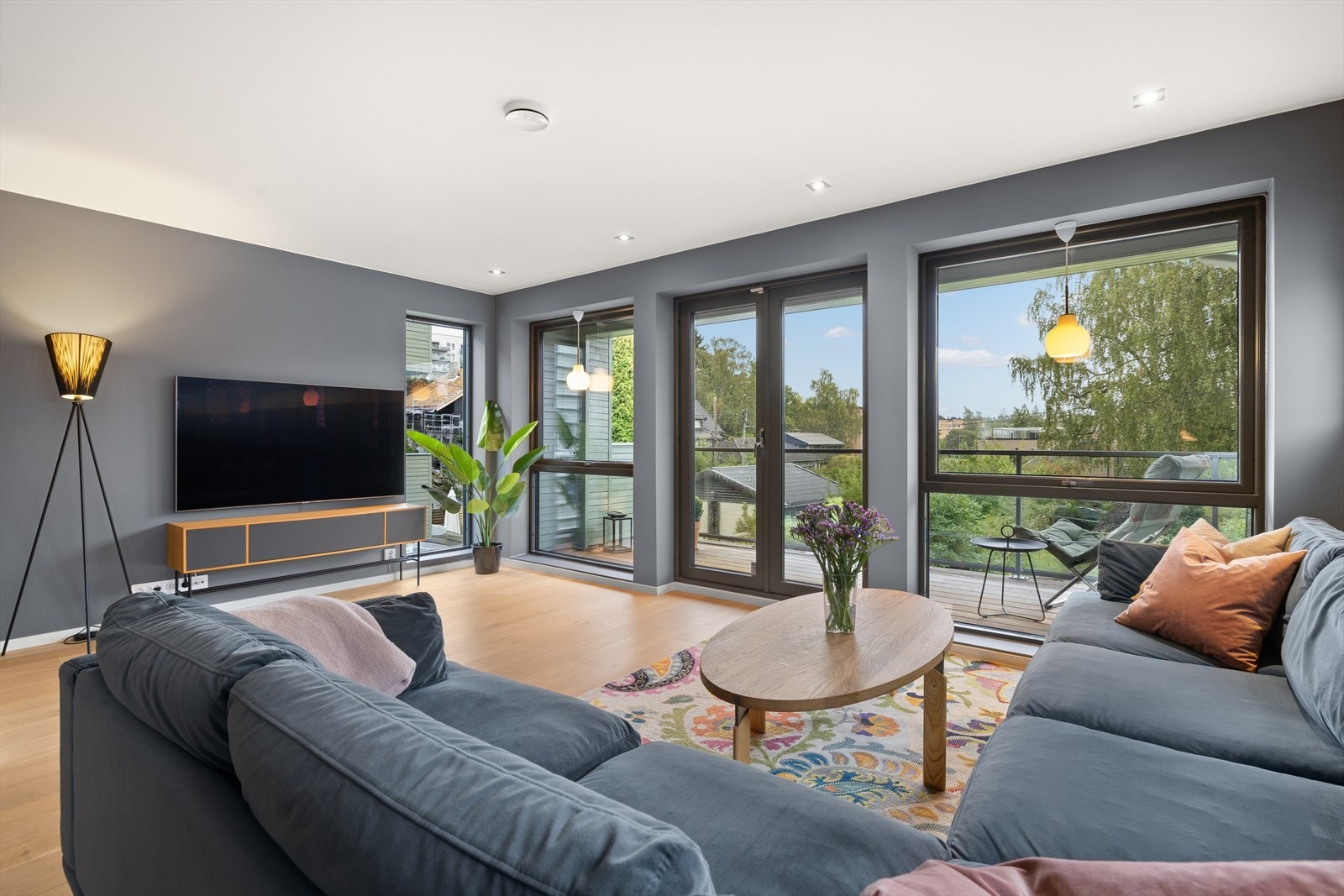 Stue 2.etasje Galleribilde