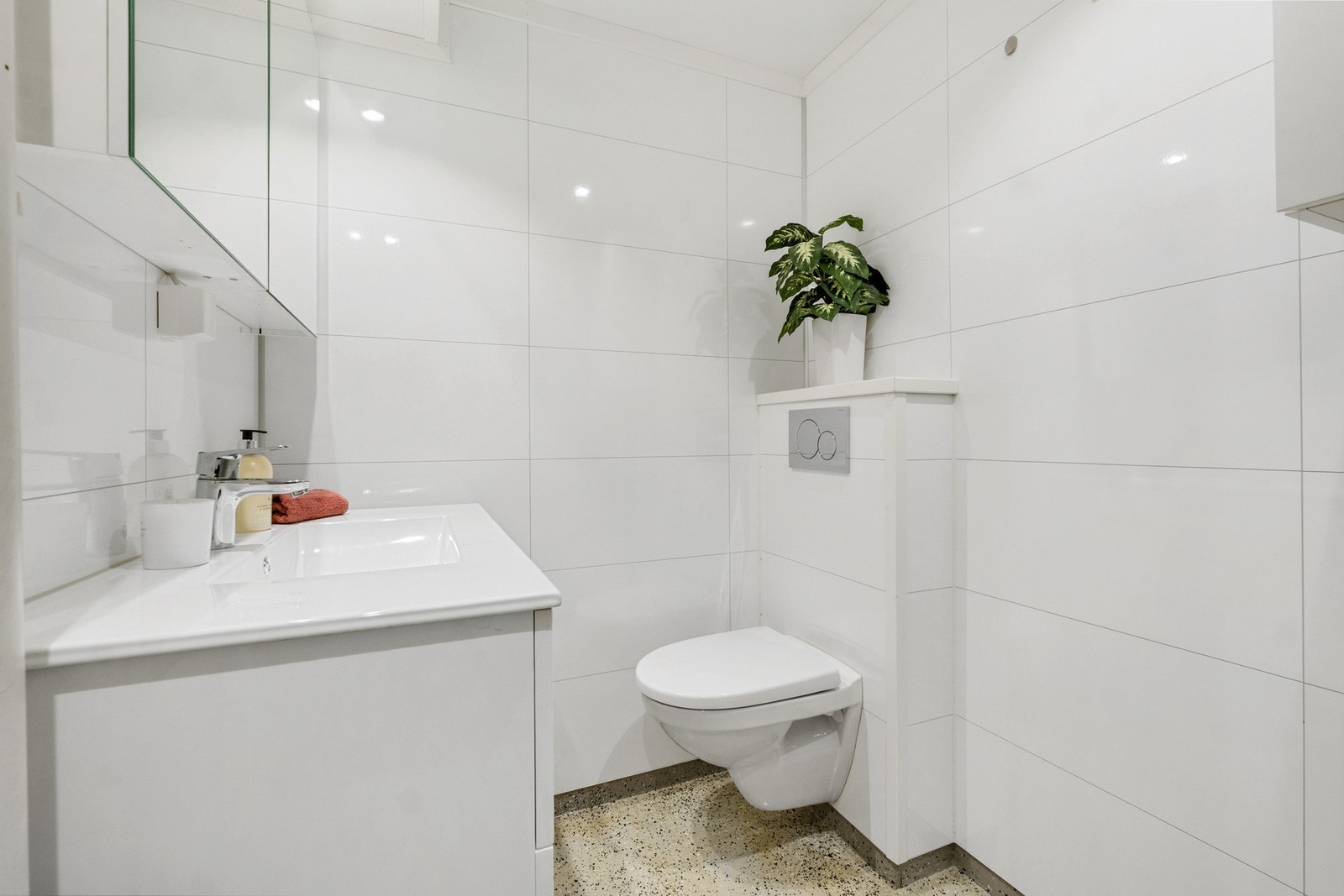 Bad 1. etasje. Galleribilde