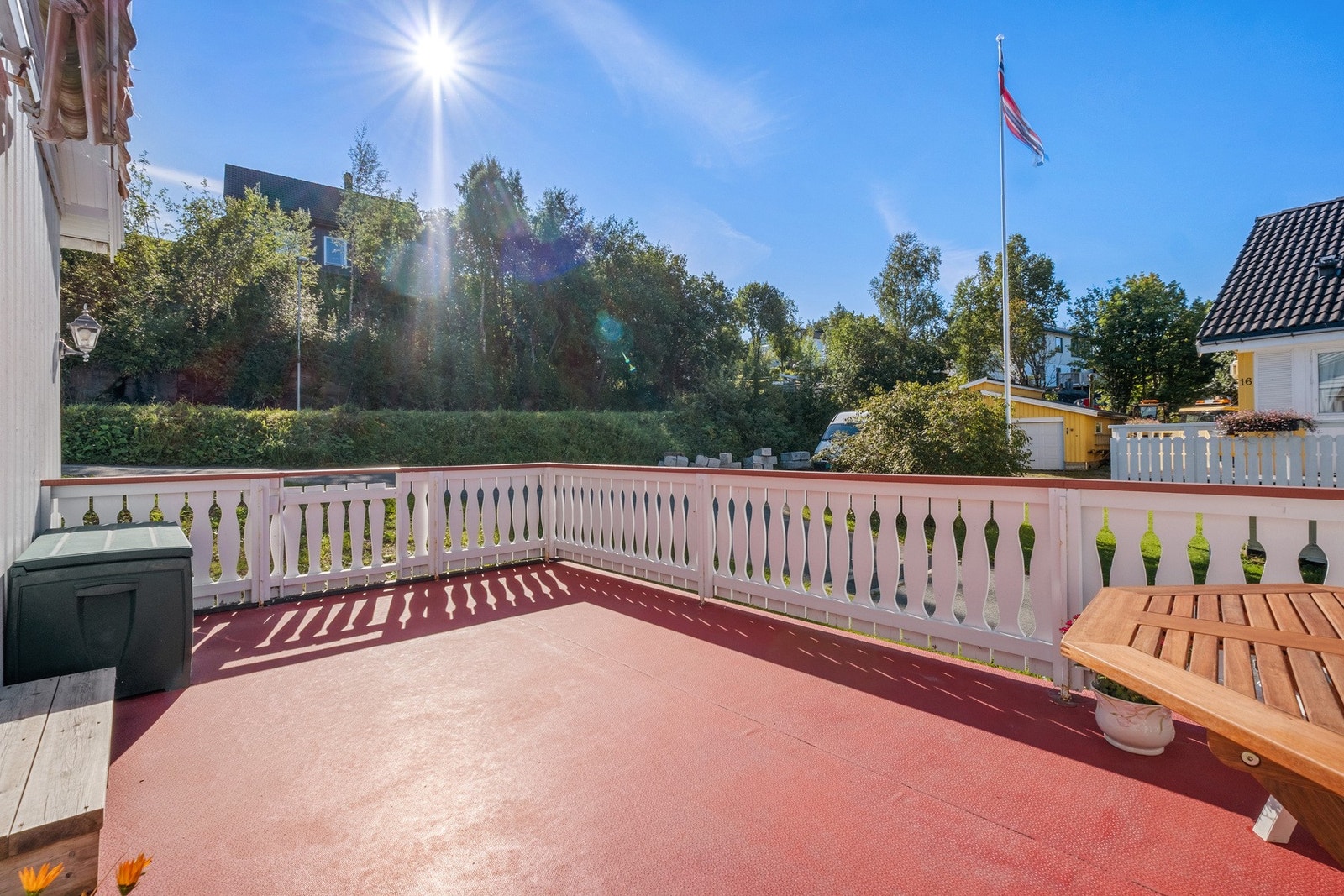 Trekk inn frisk luft og nyt solstrålene. Galleribilde