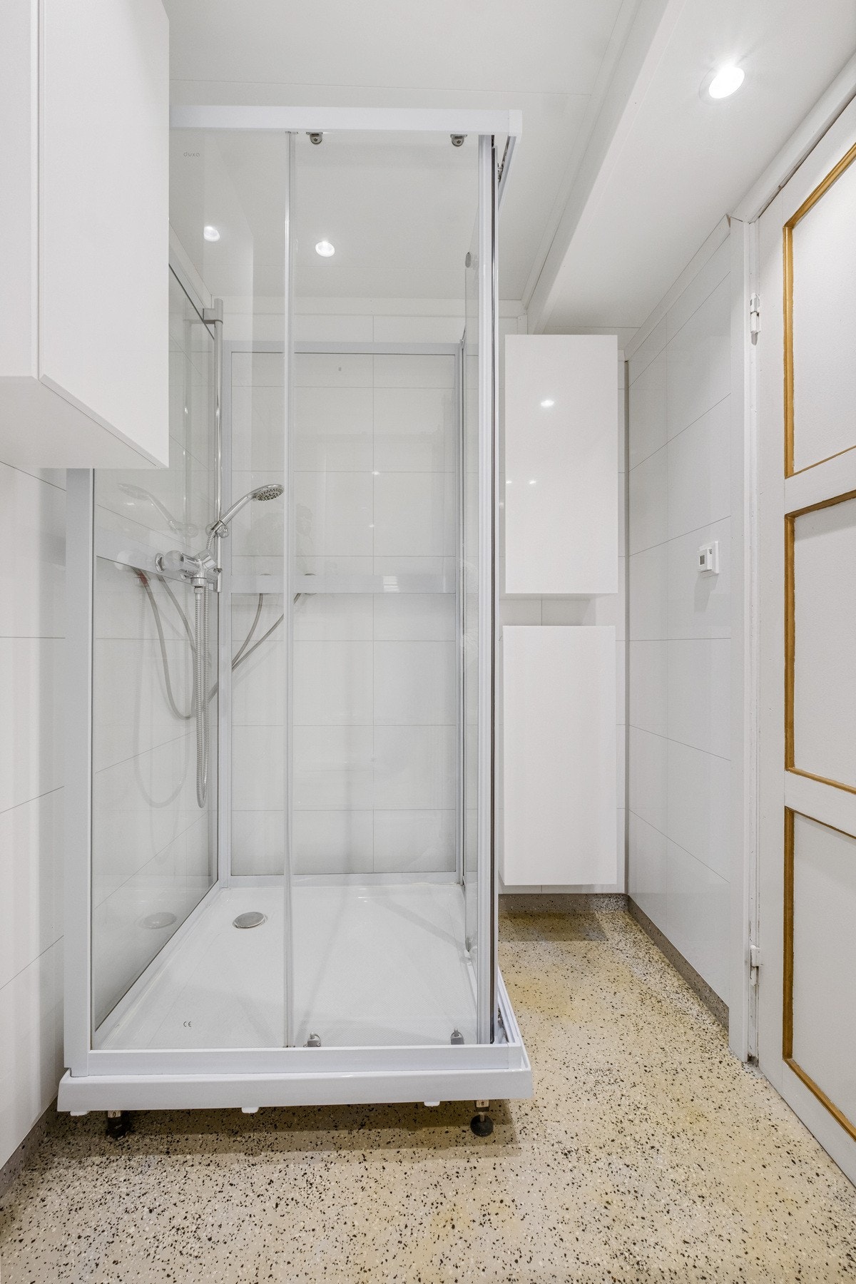 Bad 1. etasje. Galleribilde