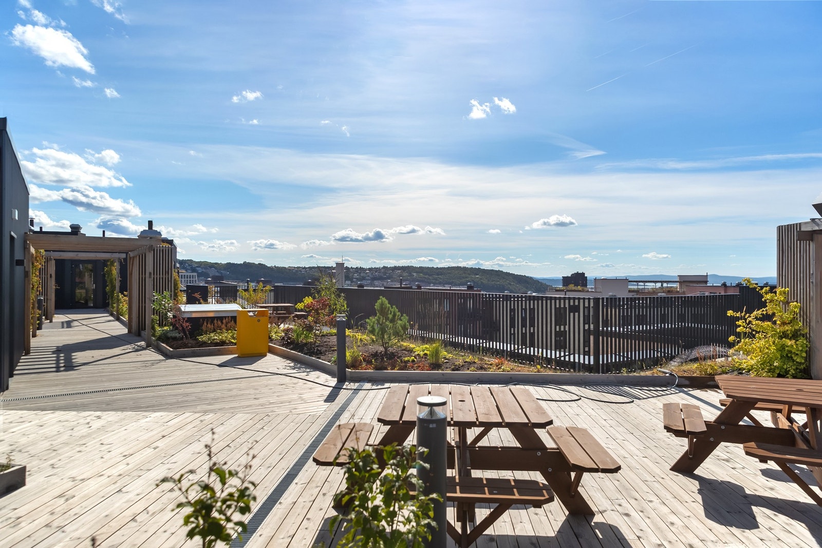 Stor felles takterrasse. Galleribilde