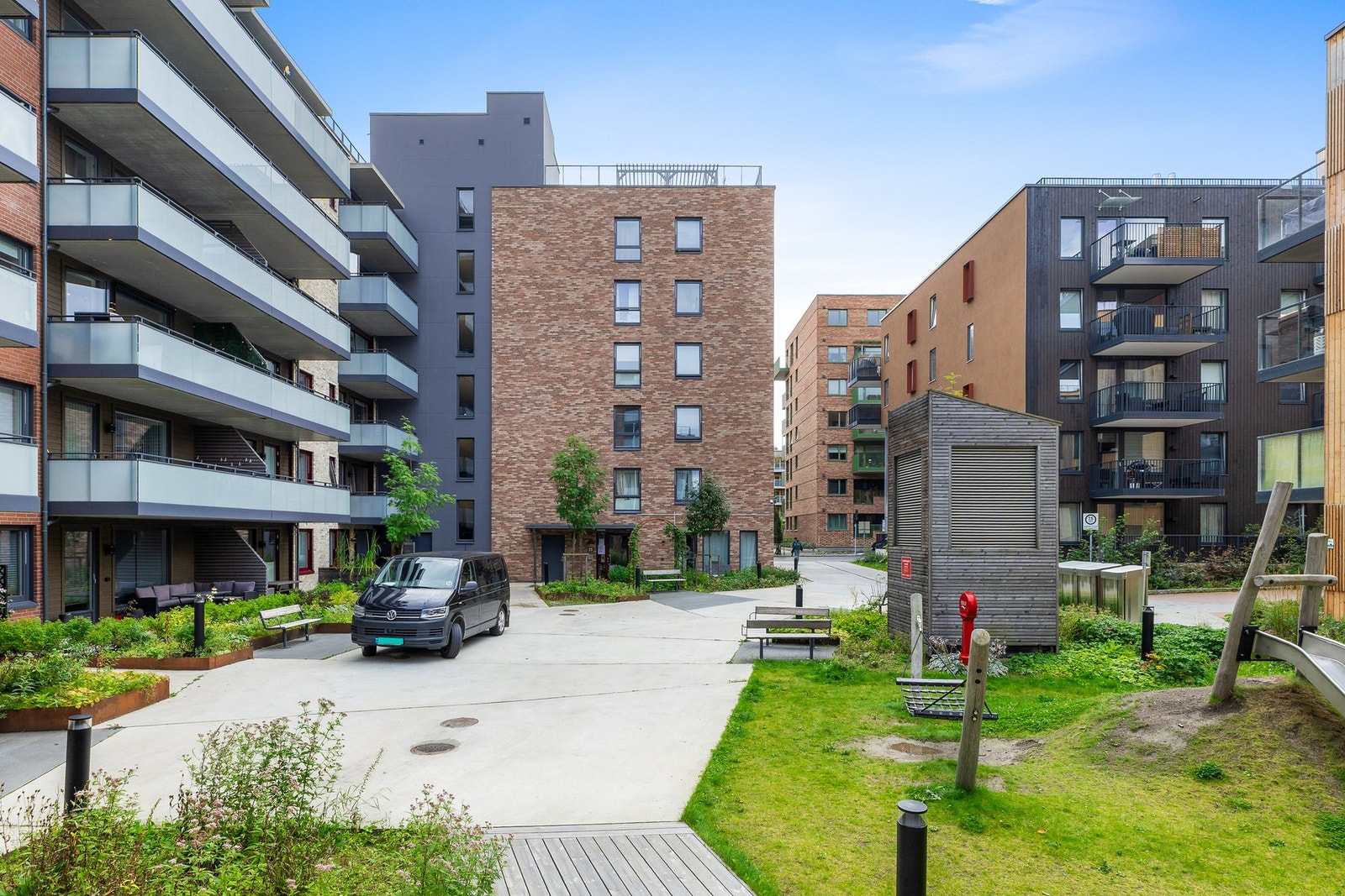 Leiligheten ligger sentralt til i et nyere boligområde på Lørenskog Galleribilde