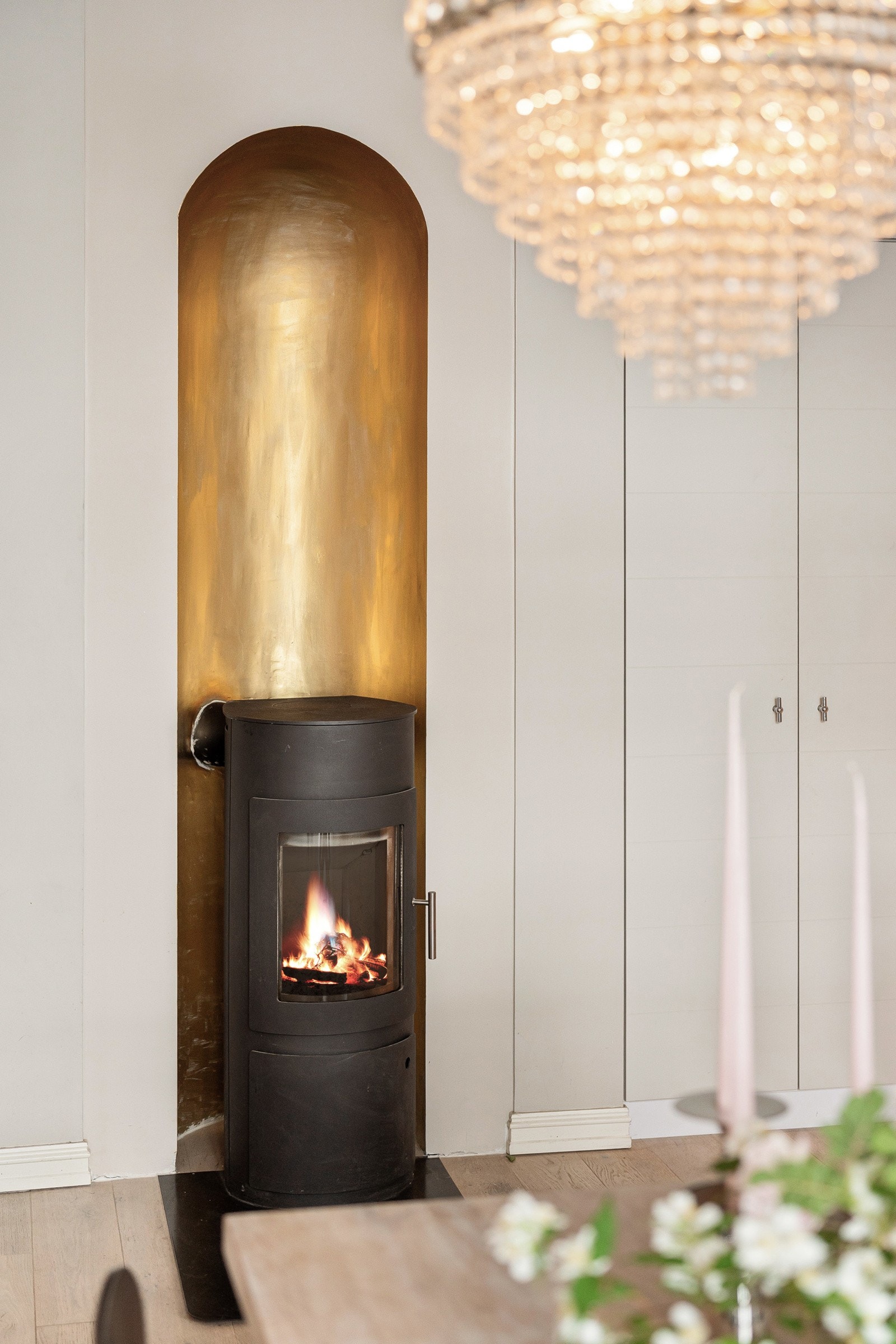 Lekker peisovn Galleribilde