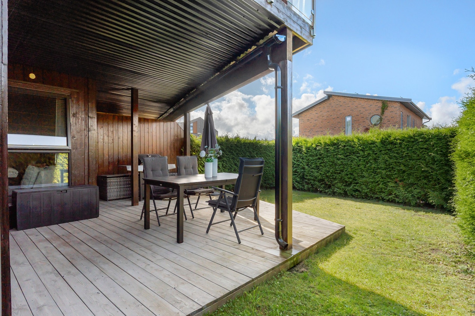 Hage med gode solforhold. Galleribilde