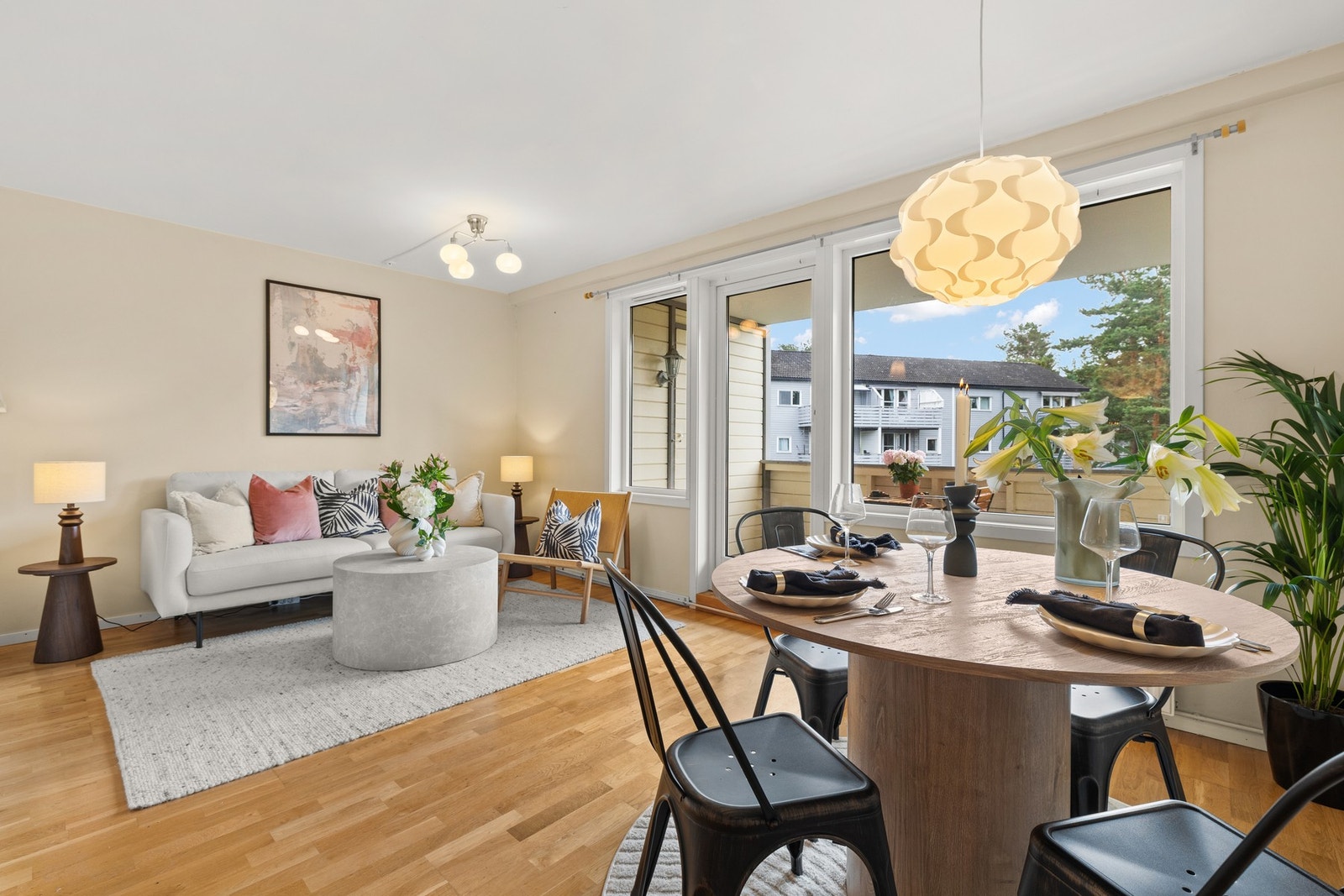 - Velkommen til Grensestien 24, presentert av Line Doksum. En pen 2(3)-roms med attraktiv beliggenhet i 3. etg. - Galleribilde