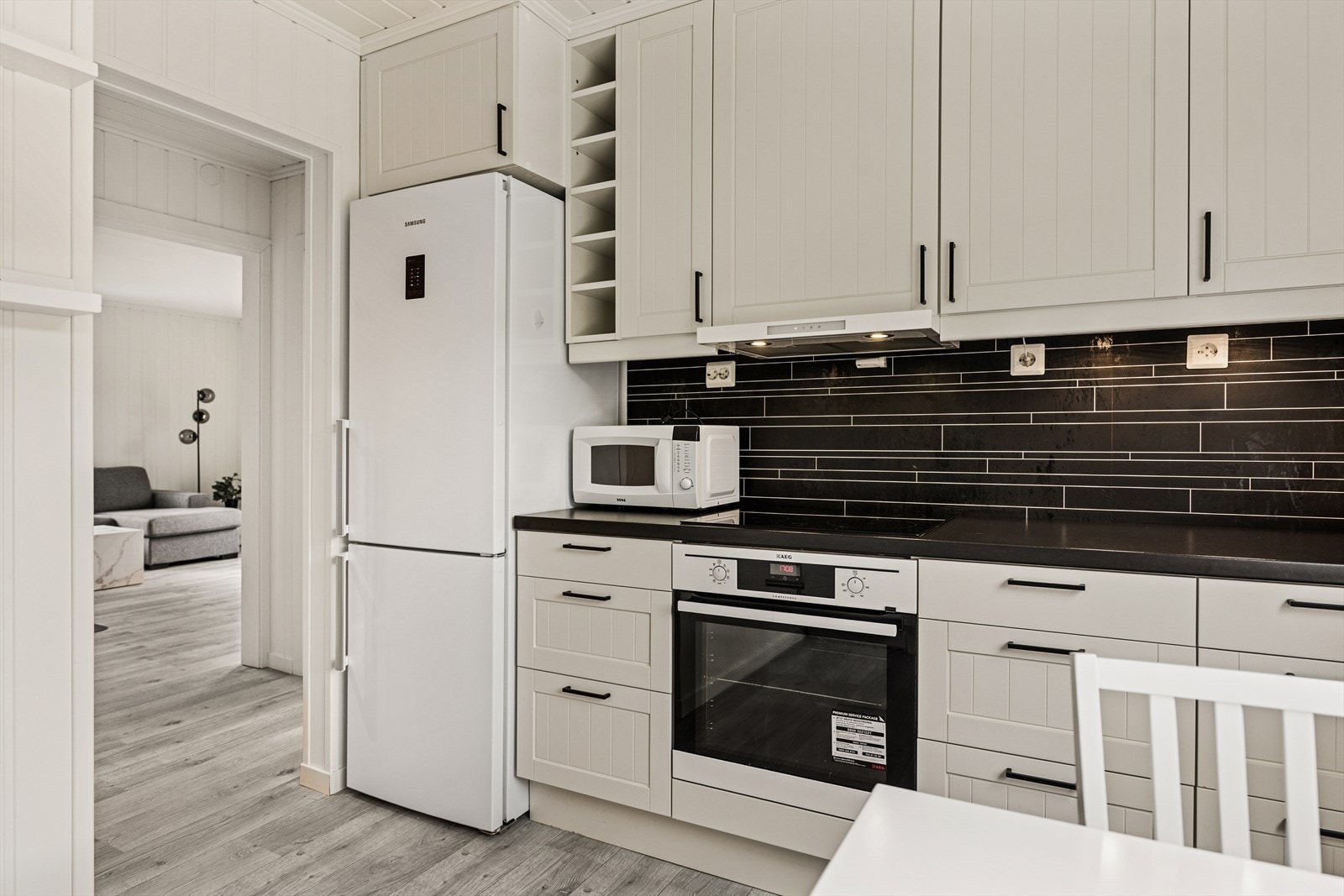 Alt i alt et funksjonelt og godt kjøkken som innbyr til gode smaksopplevelser. Galleribilde