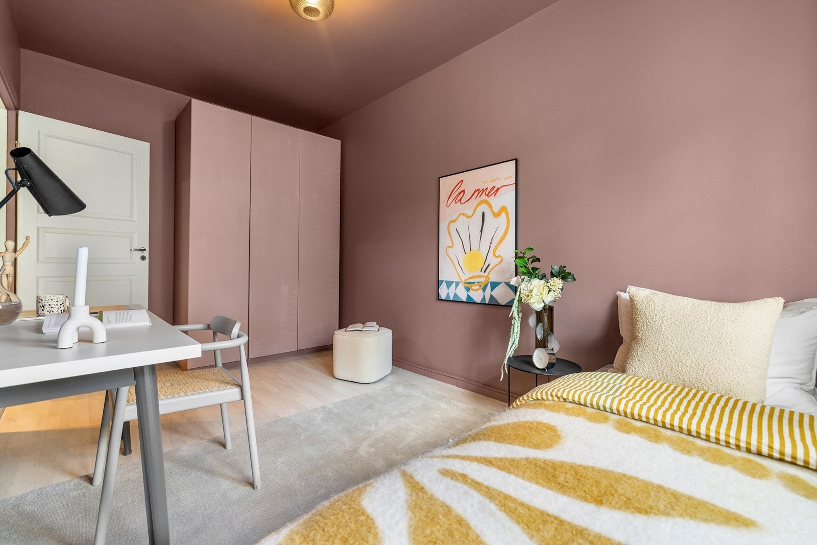 Oppbevaringsmuligheter i skap. Galleribilde