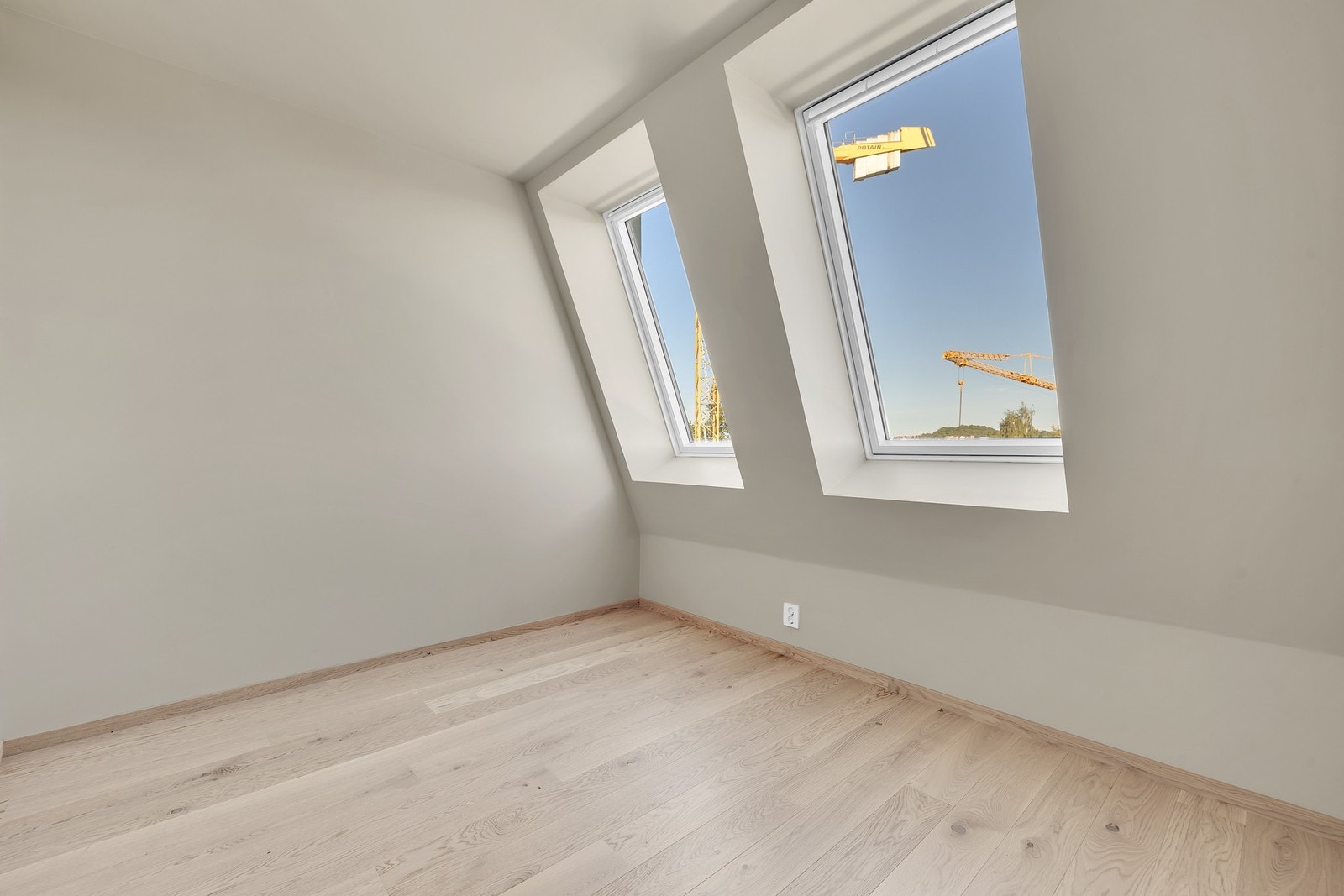 Mesanin Galleribilde