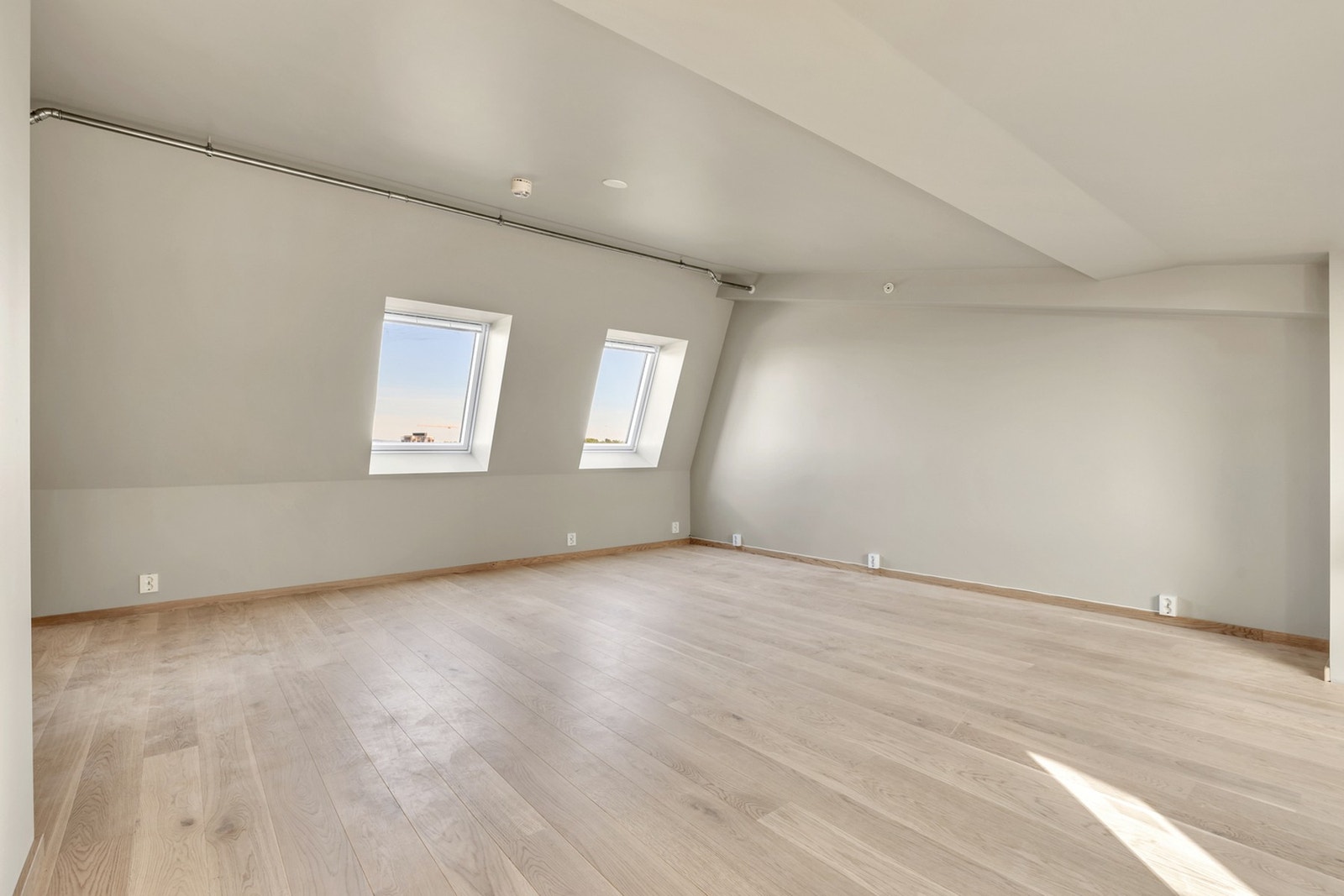 Mesanin Galleribilde