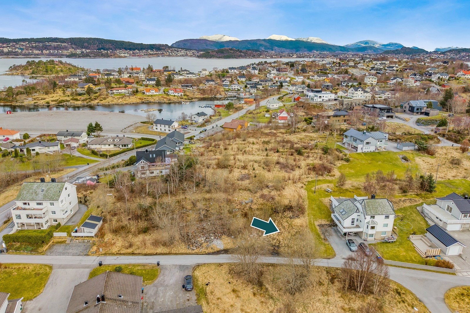 Tomten ligger med god plassering i populært boligområde på Fyllingen i Langevåg Galleribilde
