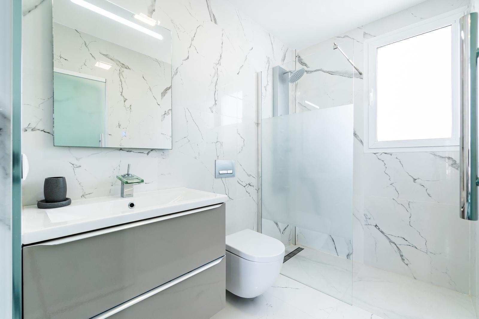 Spaniamegler1 har eget advokatkontor som sikrer kjøpsprosessen Galleribilde