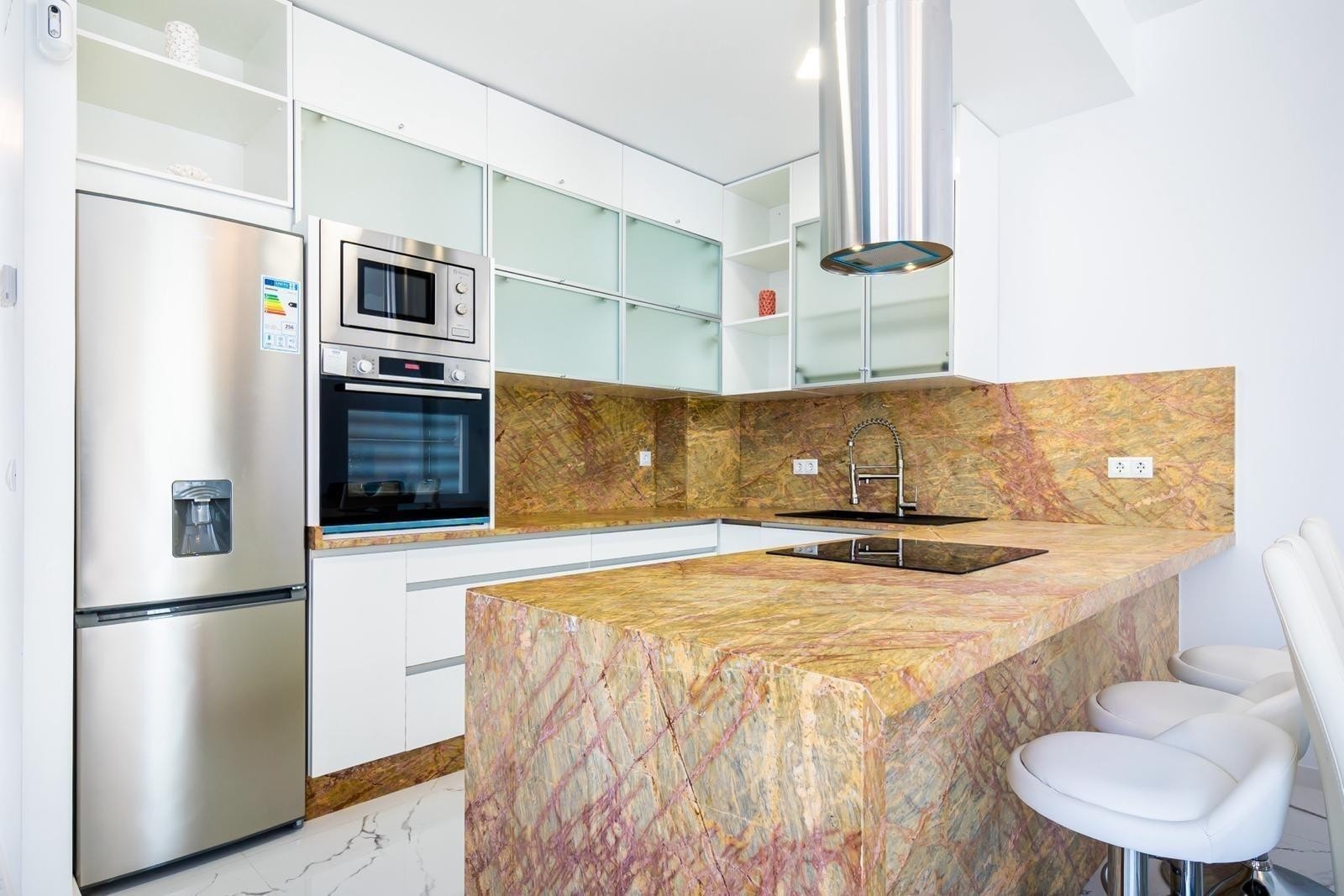 Spaniamegler1 har eget advokatkontor som sikrer kjøpsprosessen Galleribilde