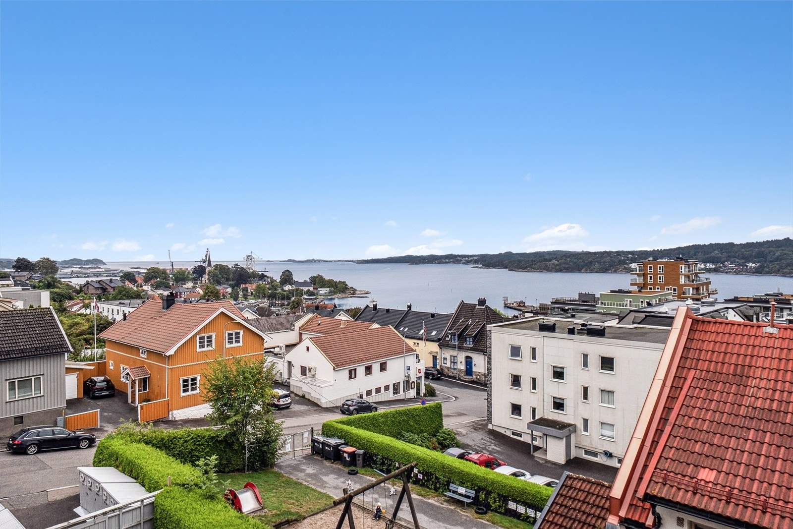 Leiligheten har en svært attraktiv beliggenhet midt i hjertet av Larvik sentrum. Galleribilde