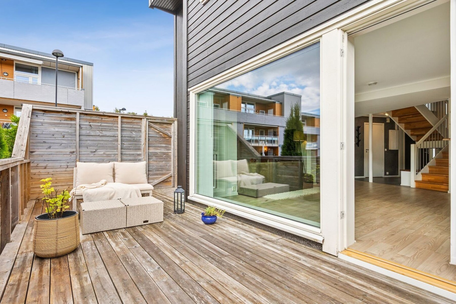 Her har du svært gode solforhold, og kan nyte fine sommerdager utendørs. Galleribilde