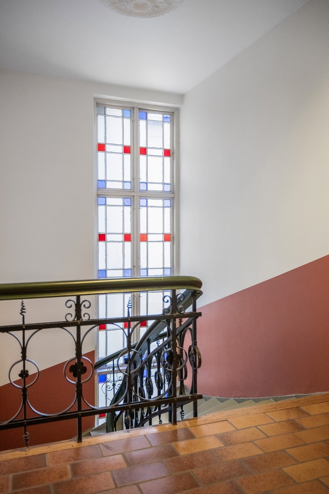 Det er trappeadkomst til etasjen. Galleribilde