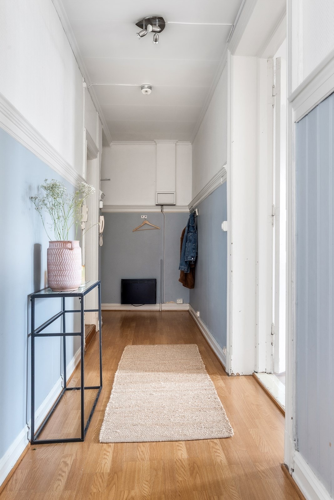 Inngangsparti. Galleribilde