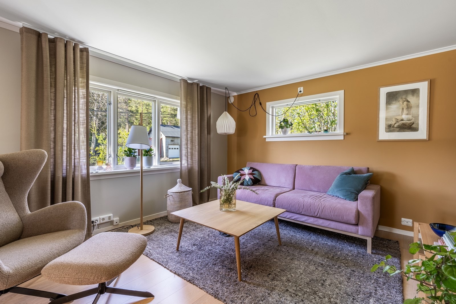 Godt med naturlig belysning inn i stuen Galleribilde