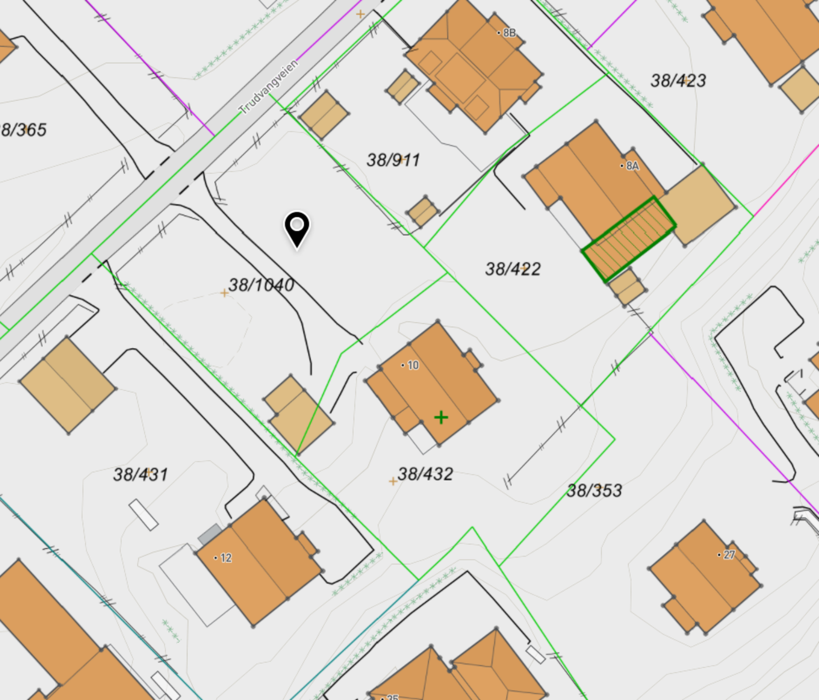 Tomtegrenser - Tomten er på 800 kvm. Galleribilde