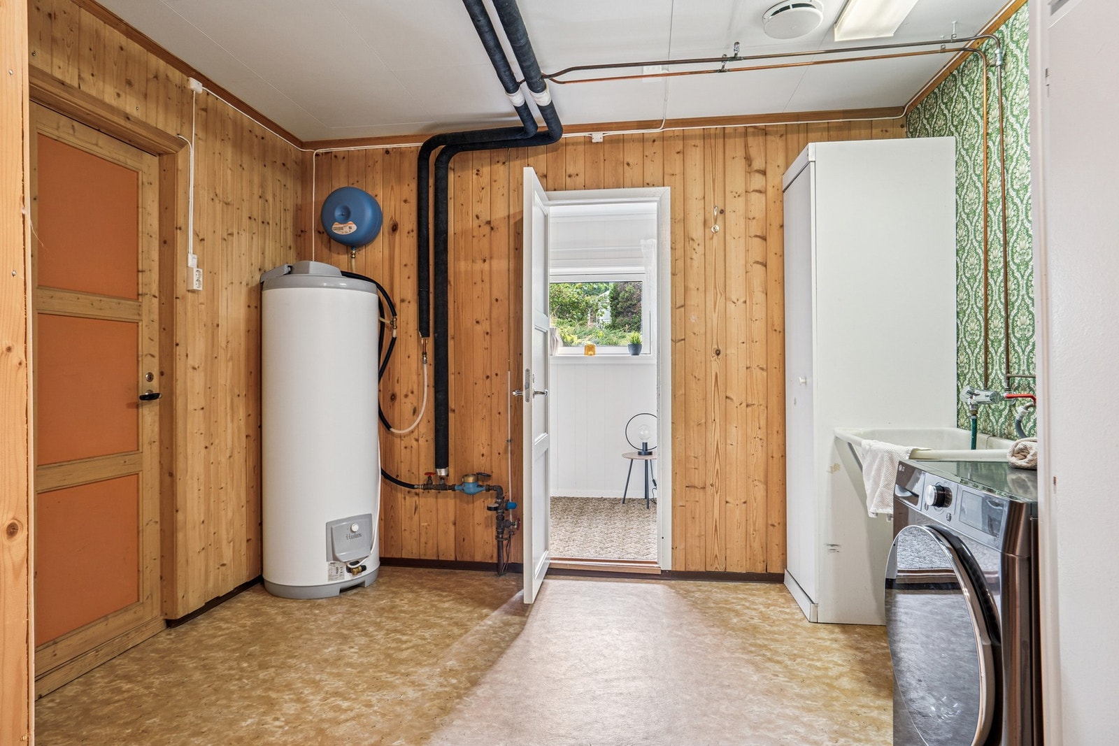 Vaskerom: kjeller Galleribilde