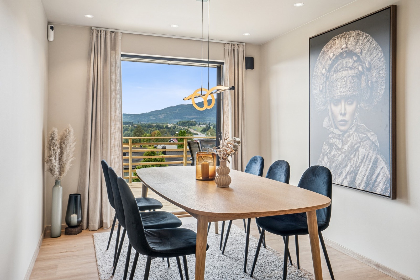 Spisestue. Galleribilde