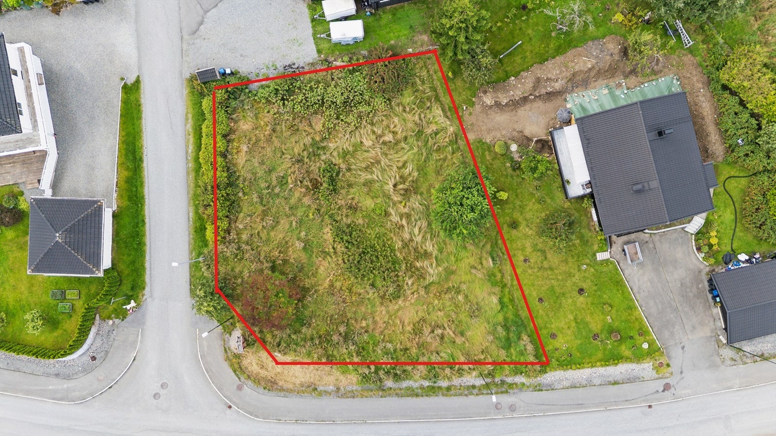 Tomtegrensen er omtrentlig tegnet inn Galleribilde