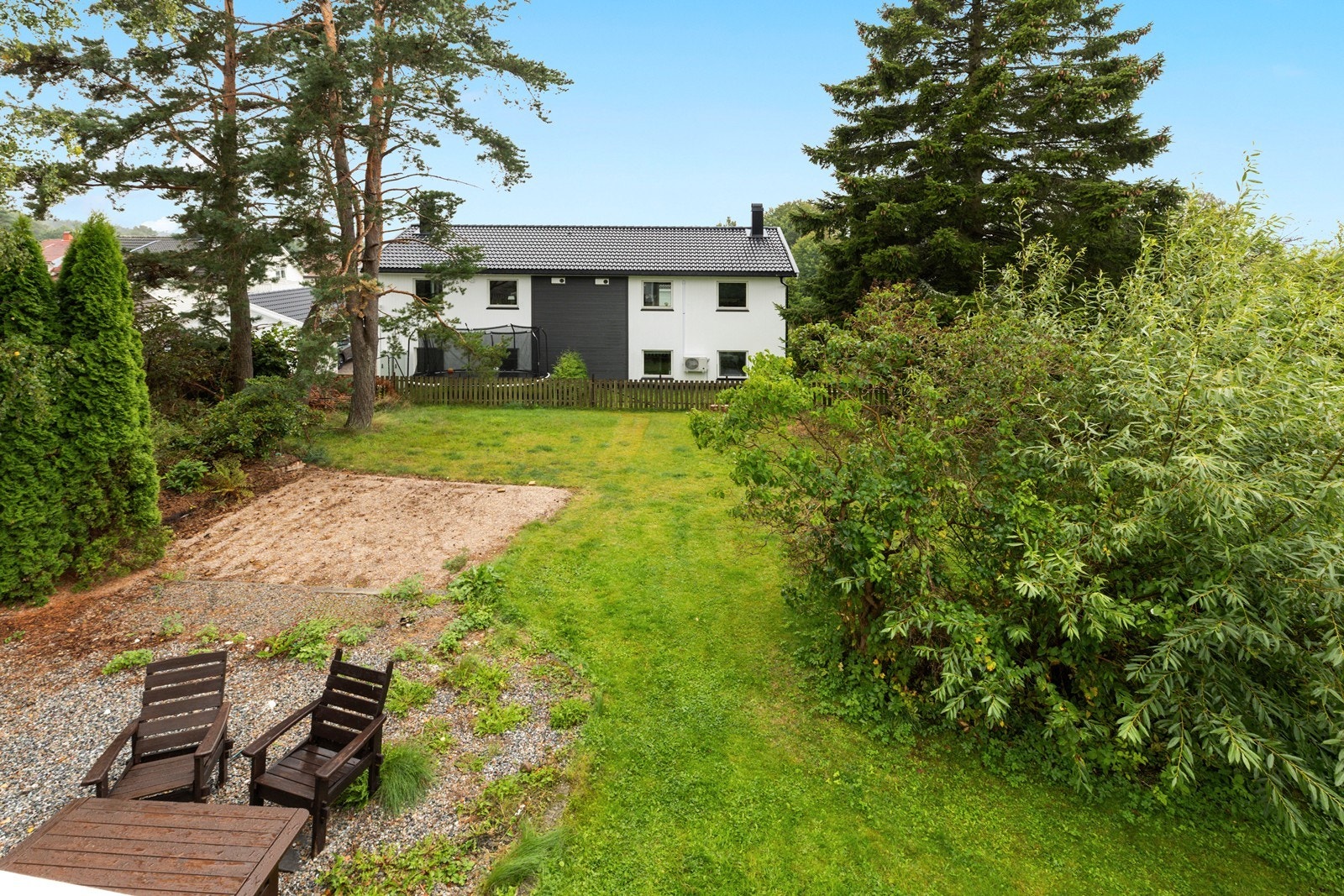 Området består generelt av godt etablert boligbebyggelse Galleribilde