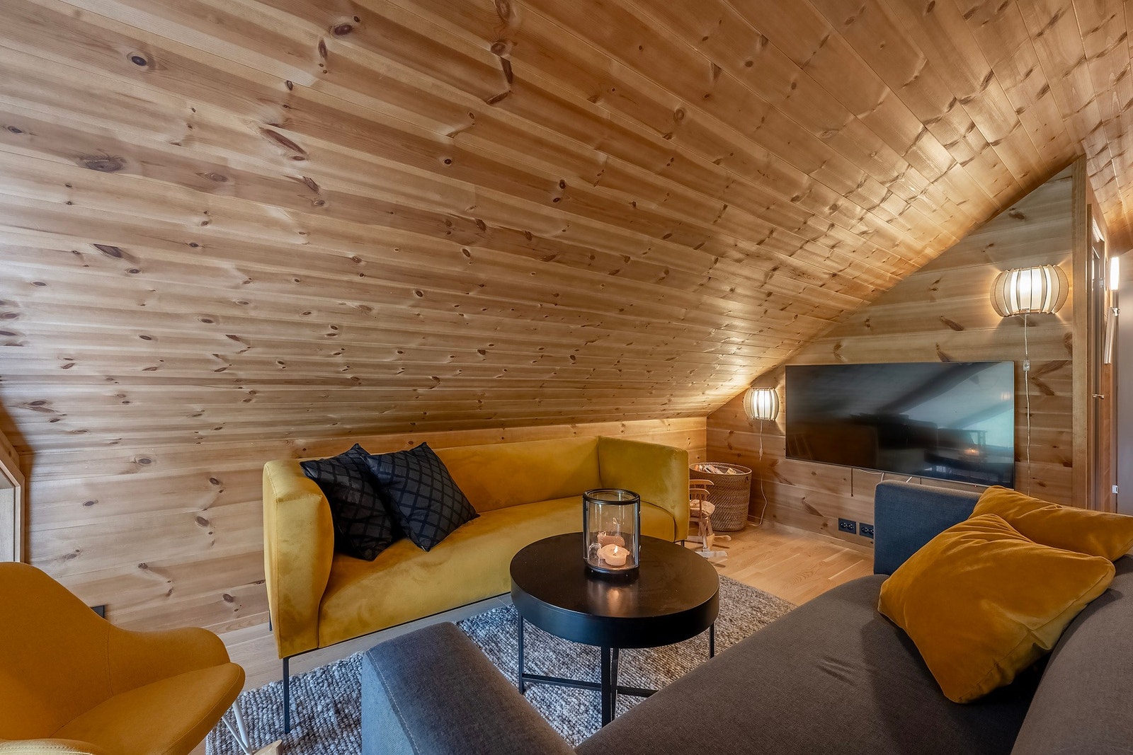 Lukrativt og deilig med muligheten for en stue nr.2. Galleribilde