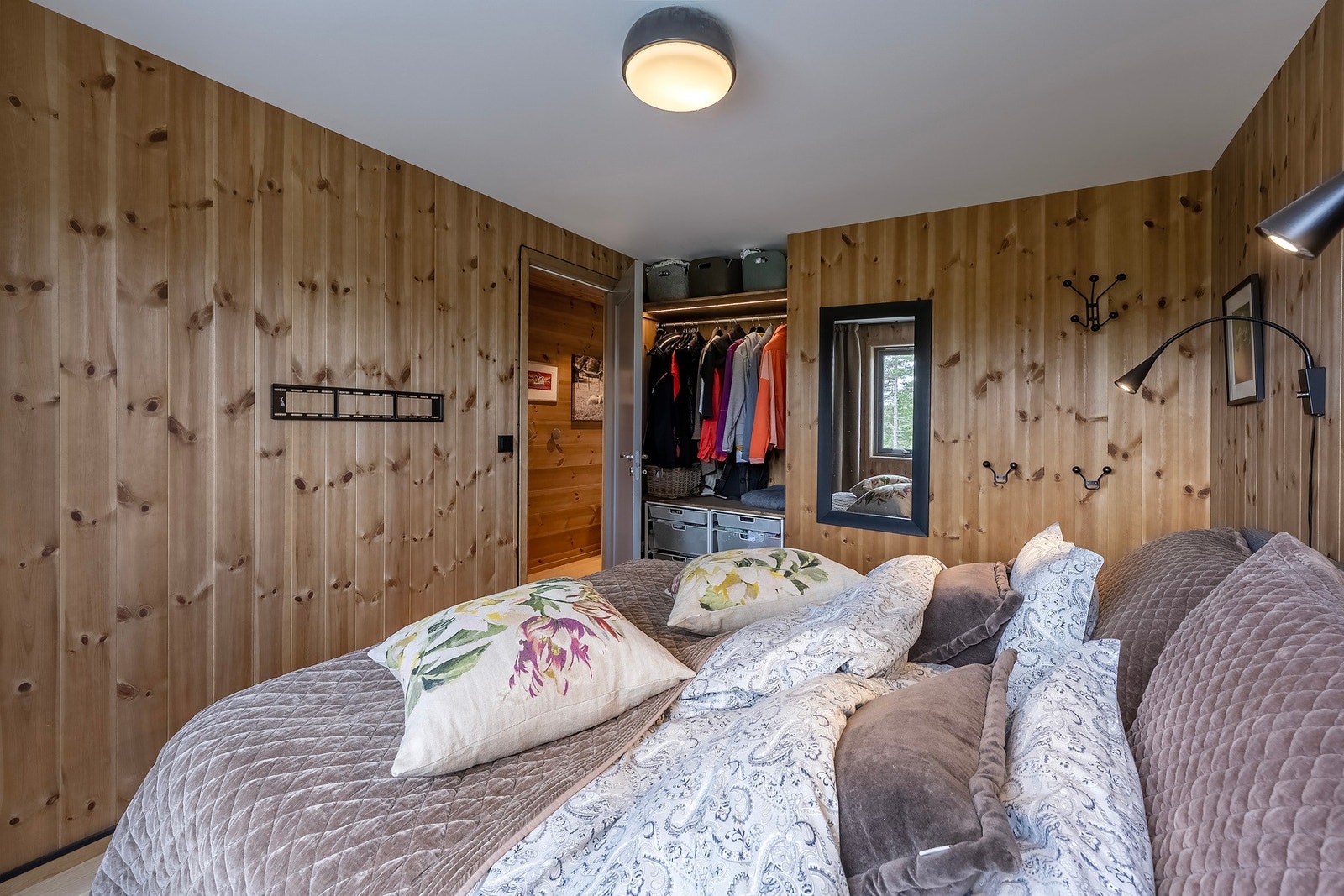 Soverom. Galleribilde